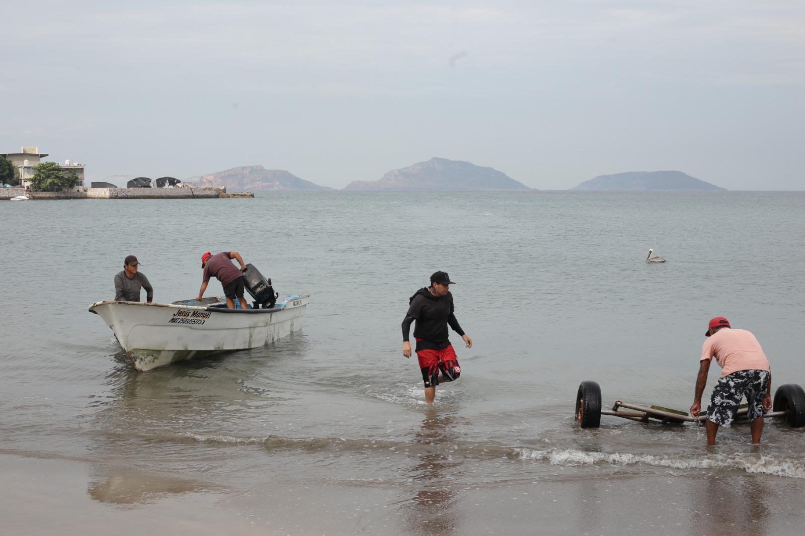 $!Viven pescadores de Playa Norte una temporada complicada ante escasez de producto