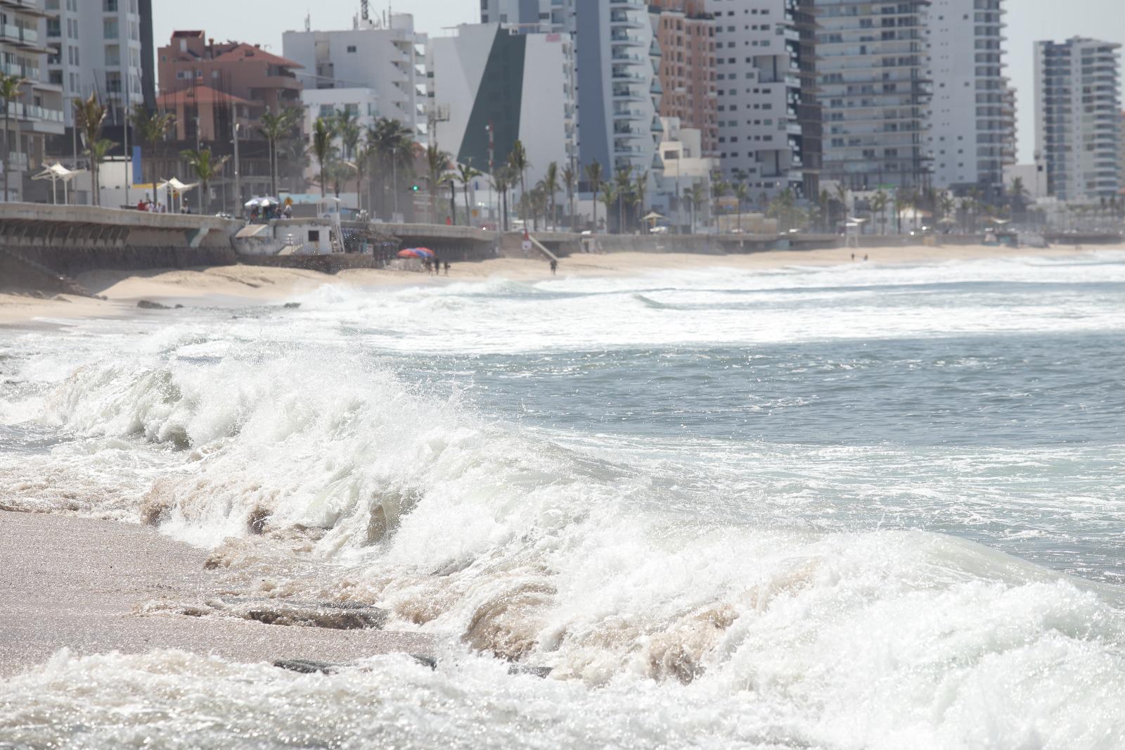 $!Pronostican lluvias este domingo en Mazatlán por posible tormenta tropical en el Pacífico