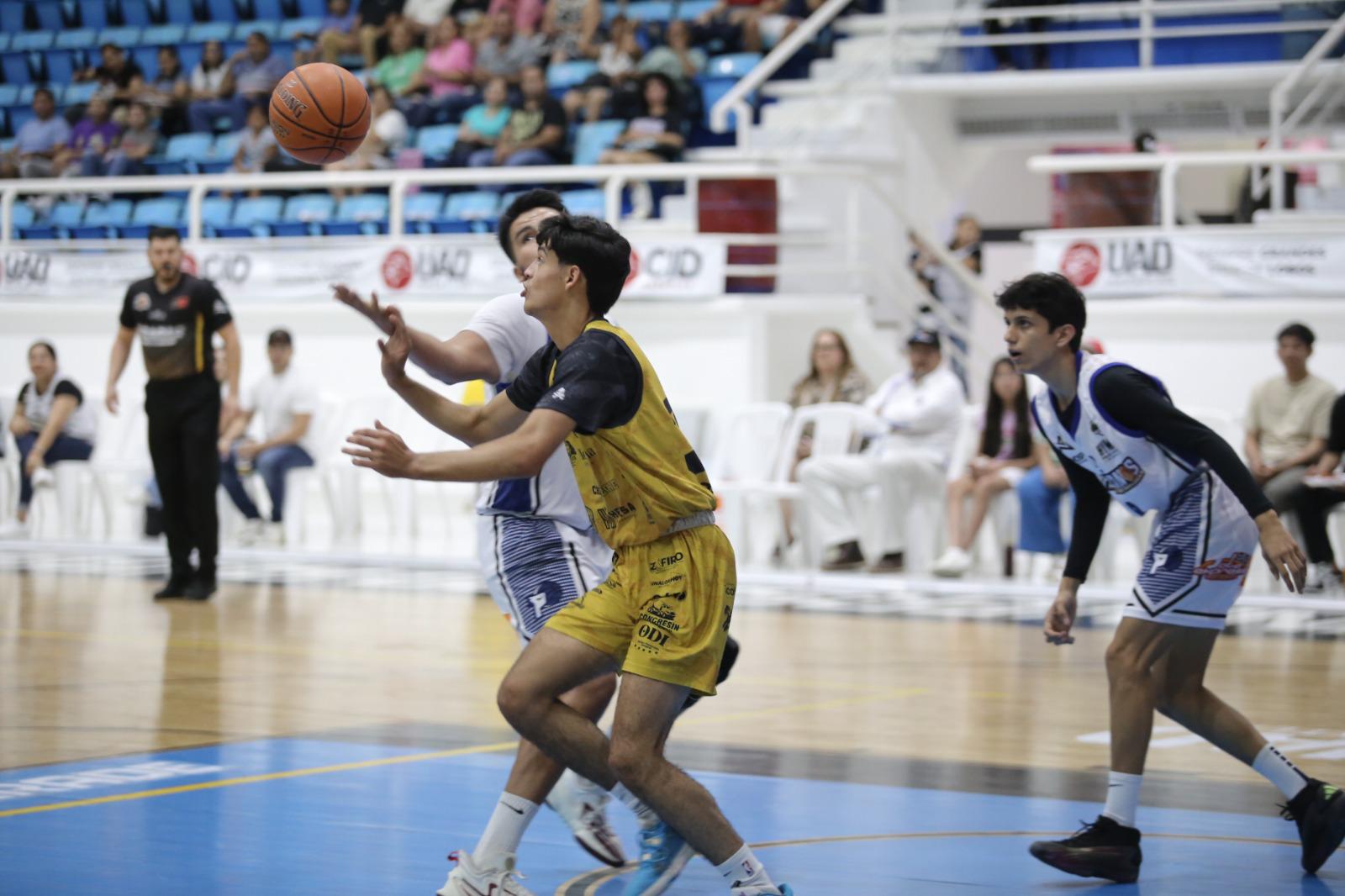 $!Piratas Basketball sufre una vez más en casa y ahora cae ante Cabo San Lucas