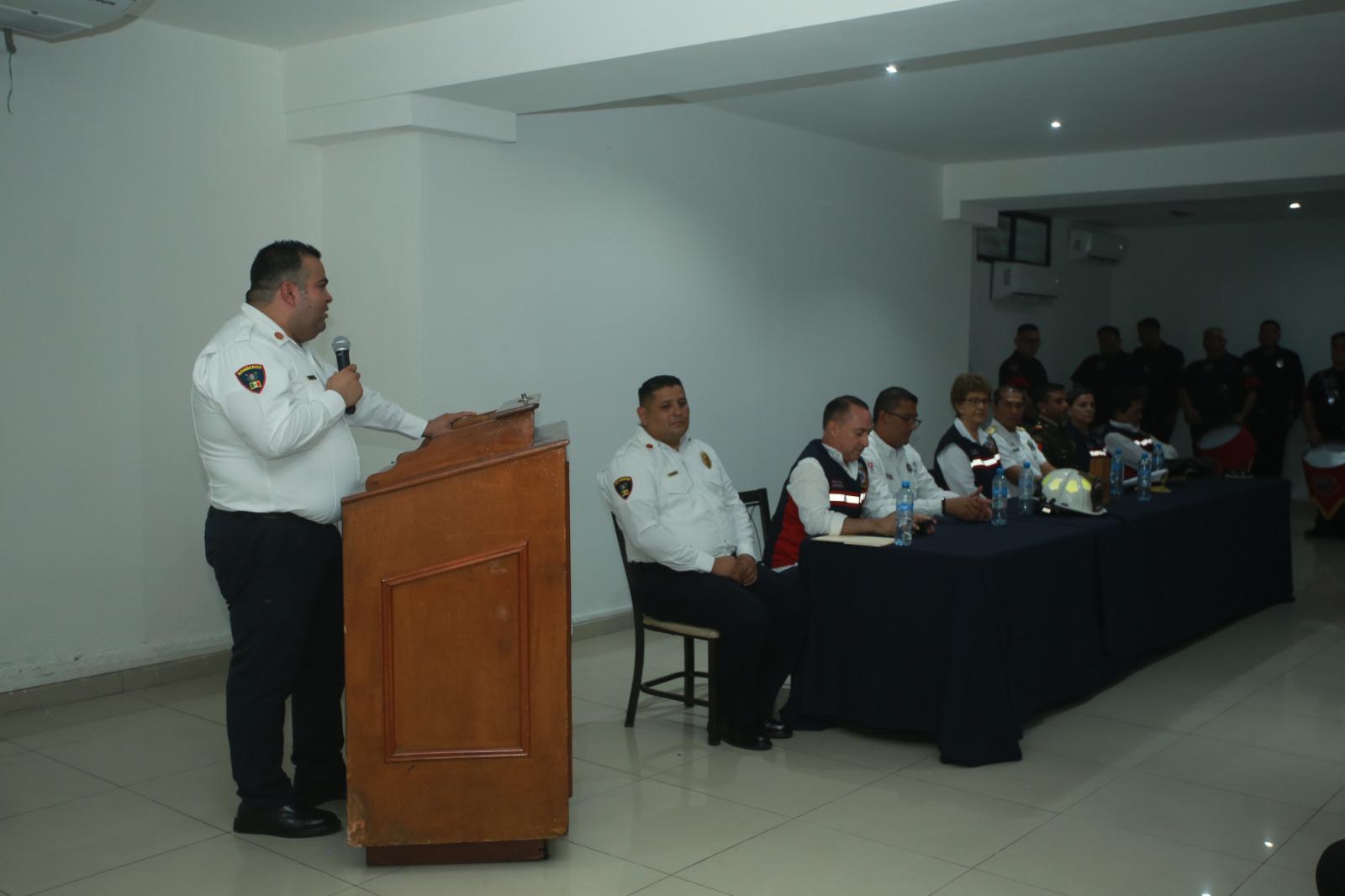 $!Saúl Robles es el nuevo comandante de Bomberos Mazatlán