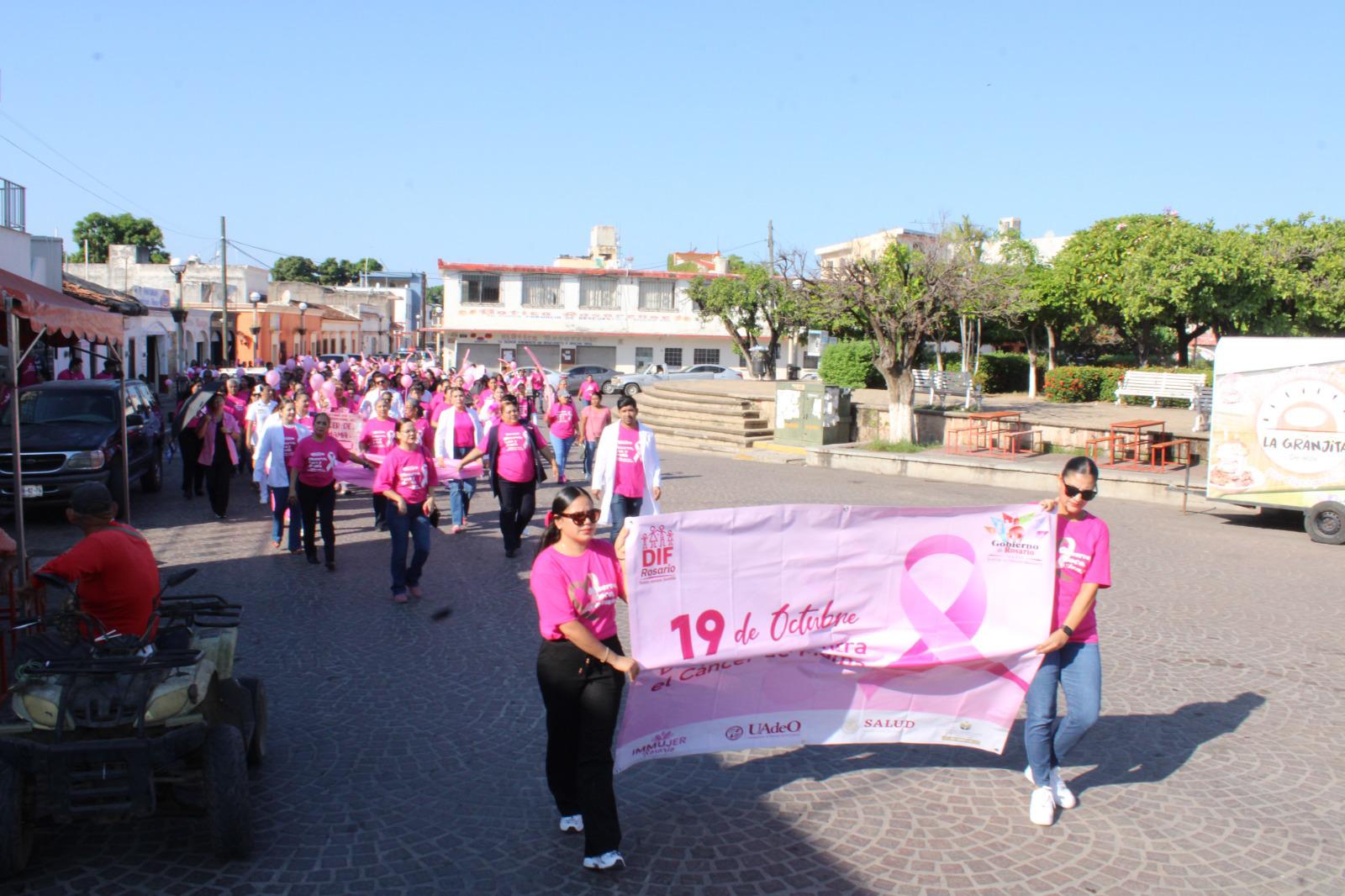 $!En Rosario, marchan de rosa para crear conciencia sobre el cáncer de mama