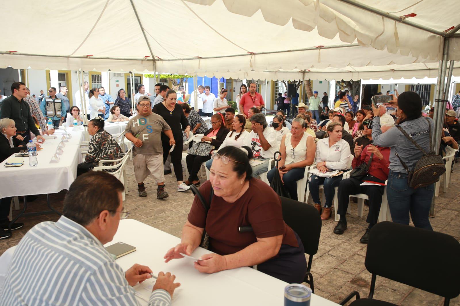 $!Resuelve Ayuntamiento de Mazatlán 70% de peticiones