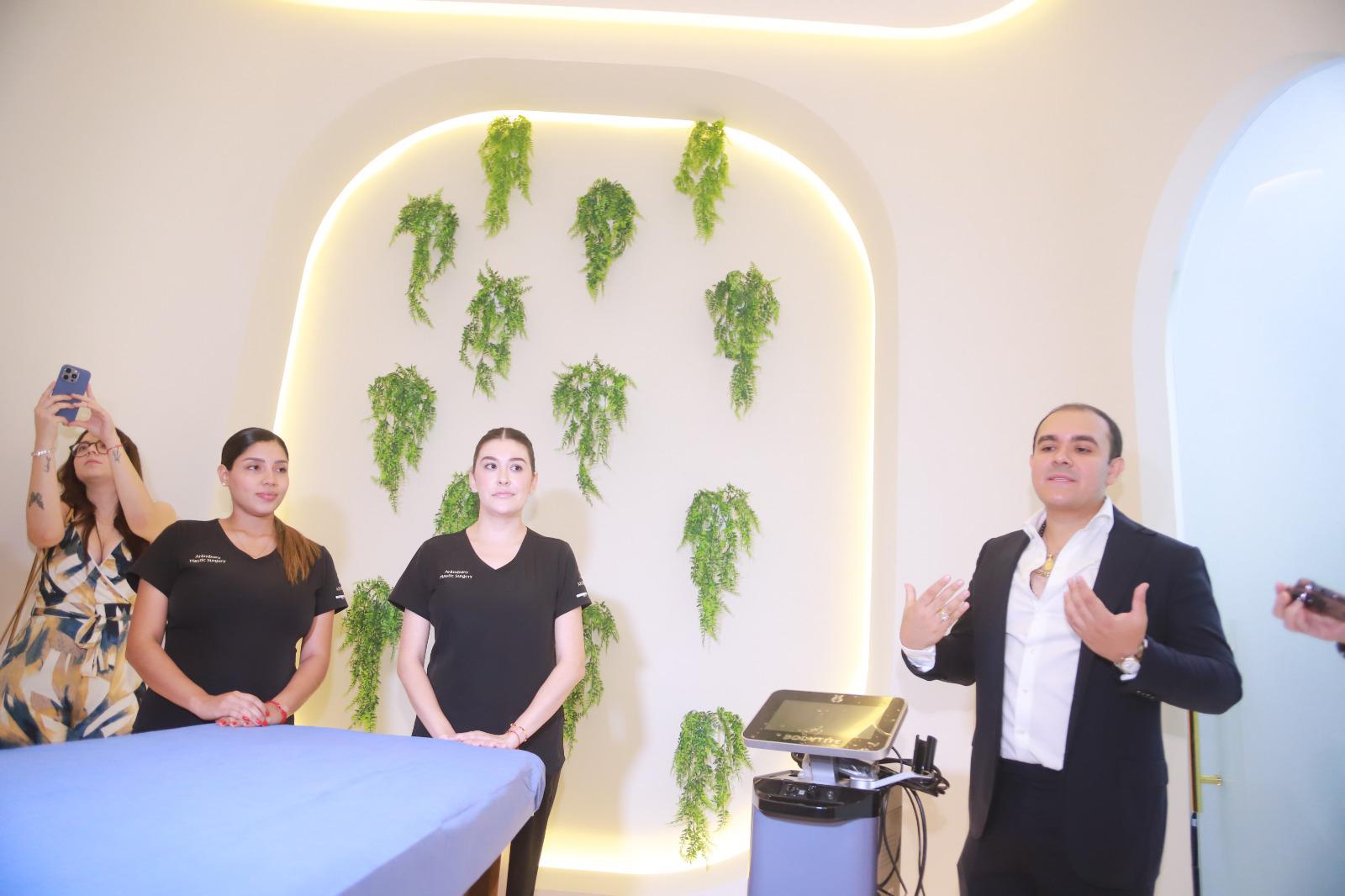 $!La Clínica Arámburo Plastic Surgery &amp; Wellness es un centro de cirugía plástica y medicina antiaging que será atendido por el cirujano Rigoberto Arámburo.