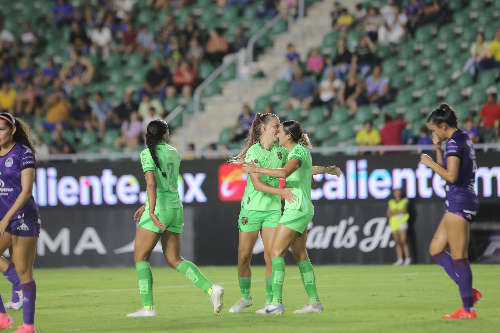 $!Cañoneras no levantan y registran nueva goleada bajo una intensa lluvia en El Encanto