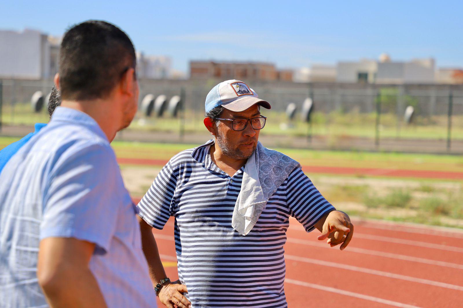 $!Inician trabajos de rehabilitación de pista de atletismo del CAR