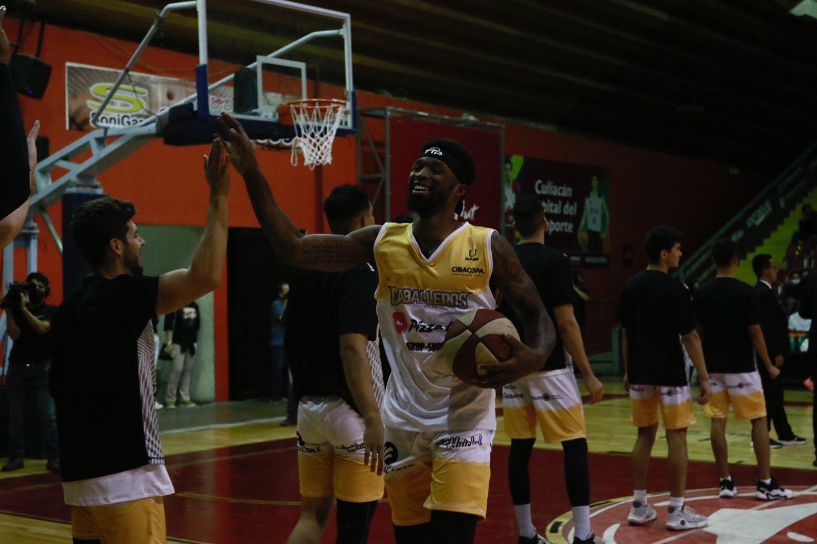 $!Caballeros de Culiacán pierde ante Venados Basketball en cerrado juego inaugural