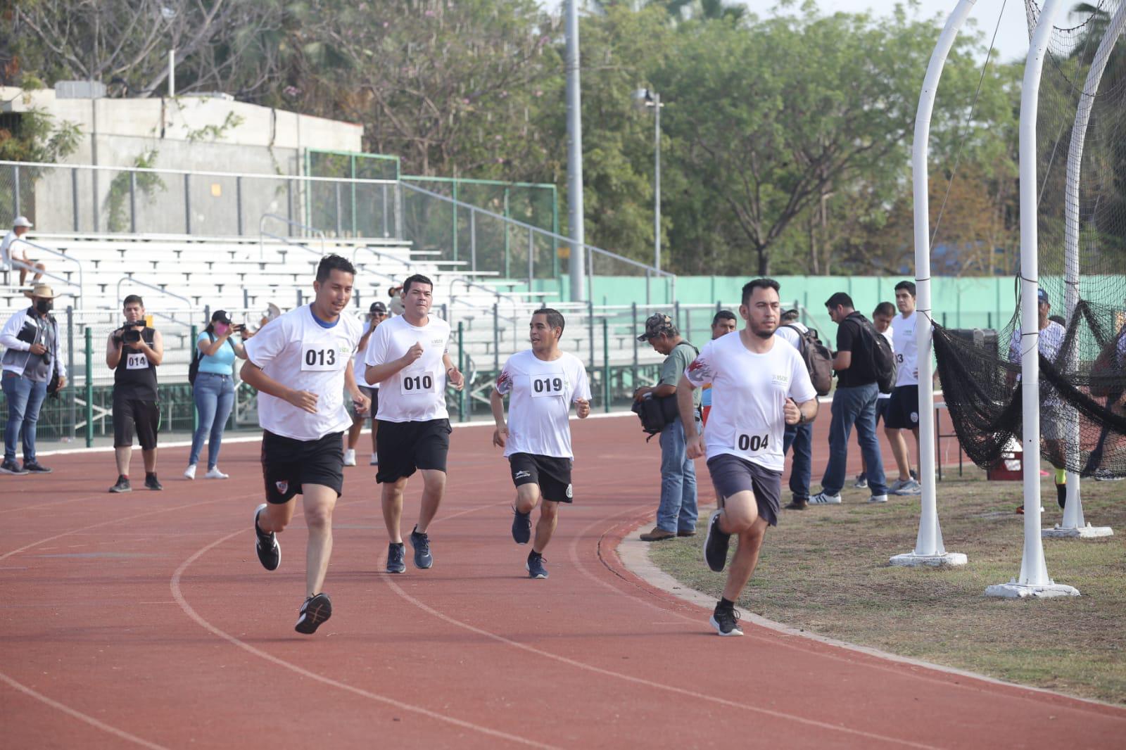 $!Festejarán comunicadores corriendo por Día de la Libertad de Expresión