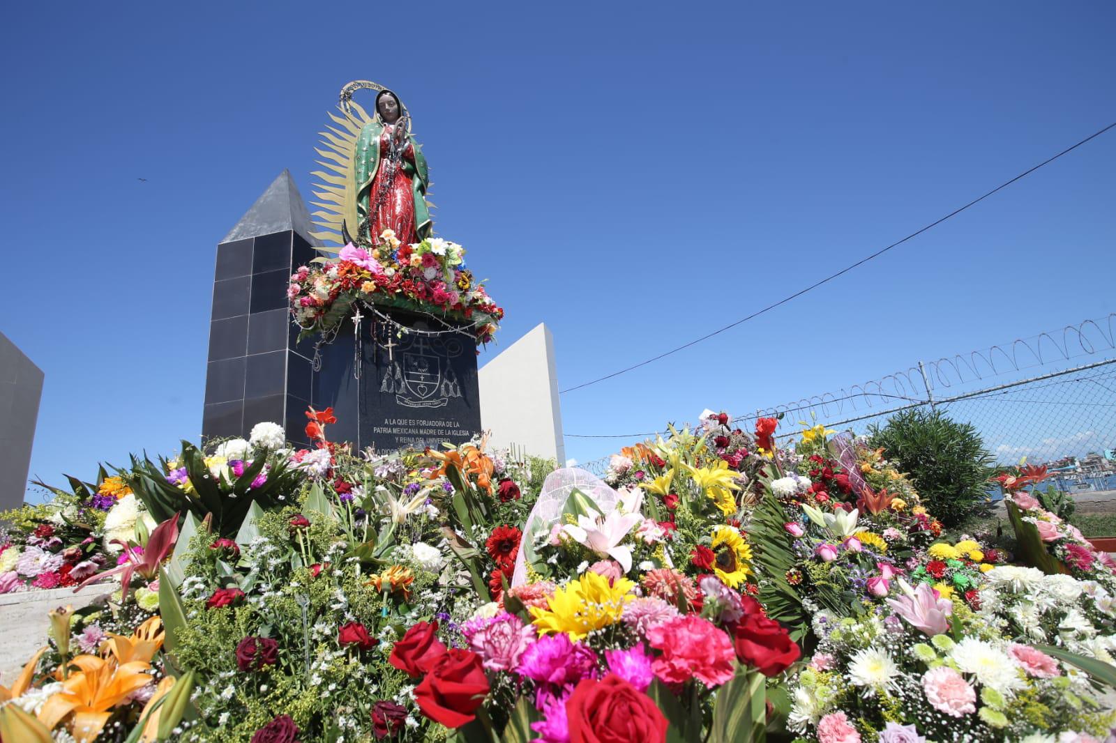 $!Agradecen a la Virgen de La Puntilla el haber protegido a Mazatlán del huracán Orlene