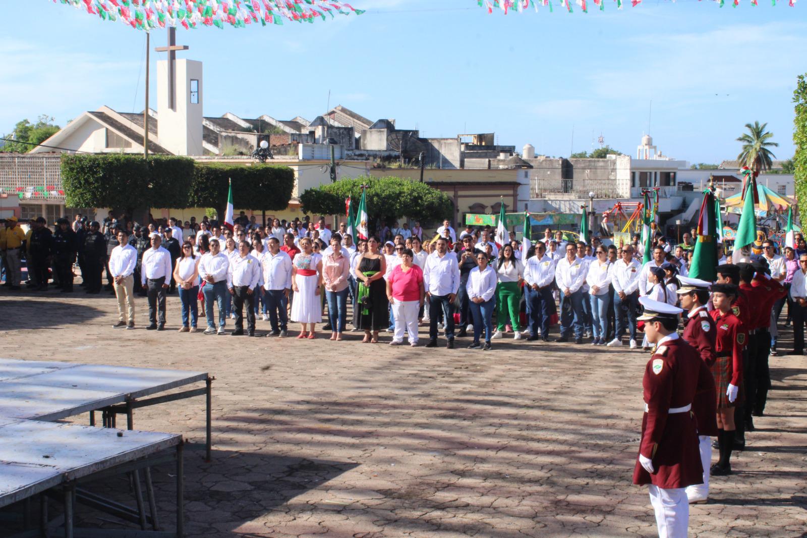 $!En Rosario desfilan para celebrar el 214 aniversario de la Independencia de México