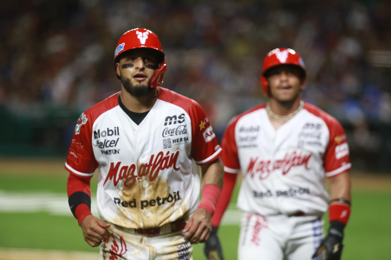 $!Venados barre en los inaugurales a Charros de Jalisco