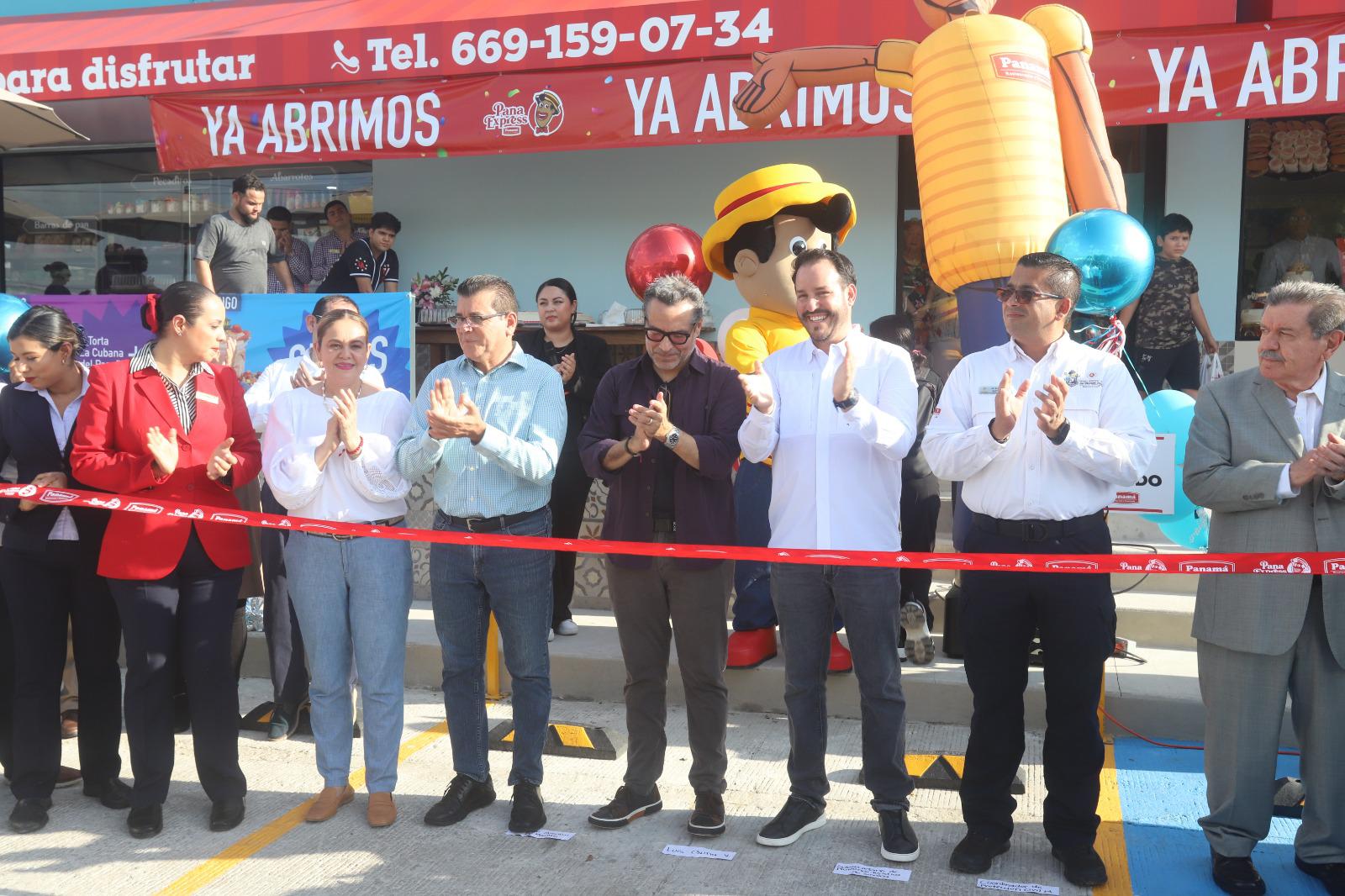 $!Inauguran primer Pana Express en Mazatlán y nueva sucursal de Pastelerías Panamá en Plaza Acaya