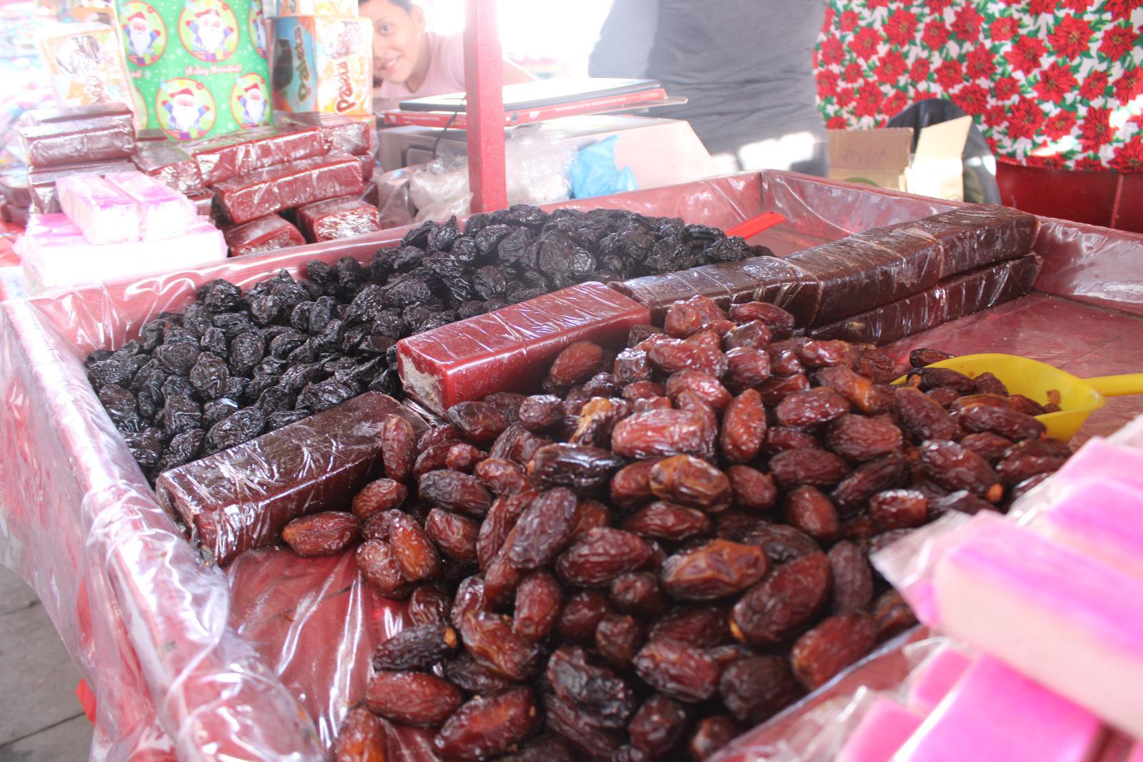 $!Realizan la tradicional Verbena Navideña en el mercado Miguel Hidalgo en Rosario