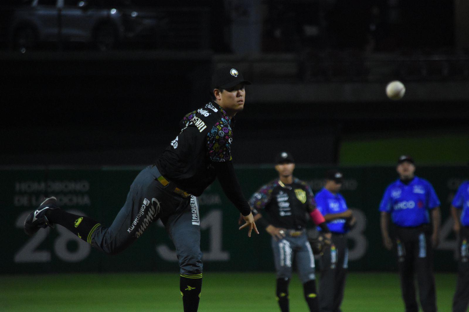 $!Algodoneros de Guasave empata la serie en Culiacán