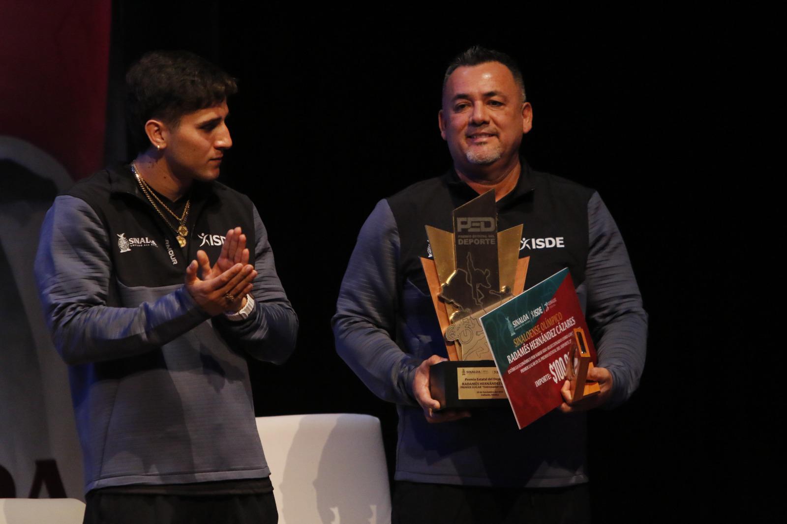 $!Marco Verde, Juan Diego García y María Espinoza reciben el Premio Estatal del Deporte