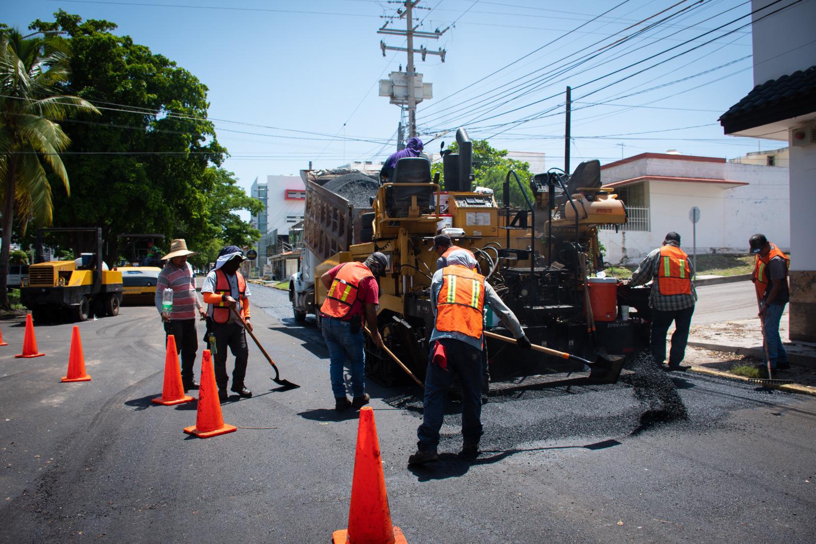 $!Avanza reencarpetado de bulevares en Las Quintas y El Barrio, en Culiacán