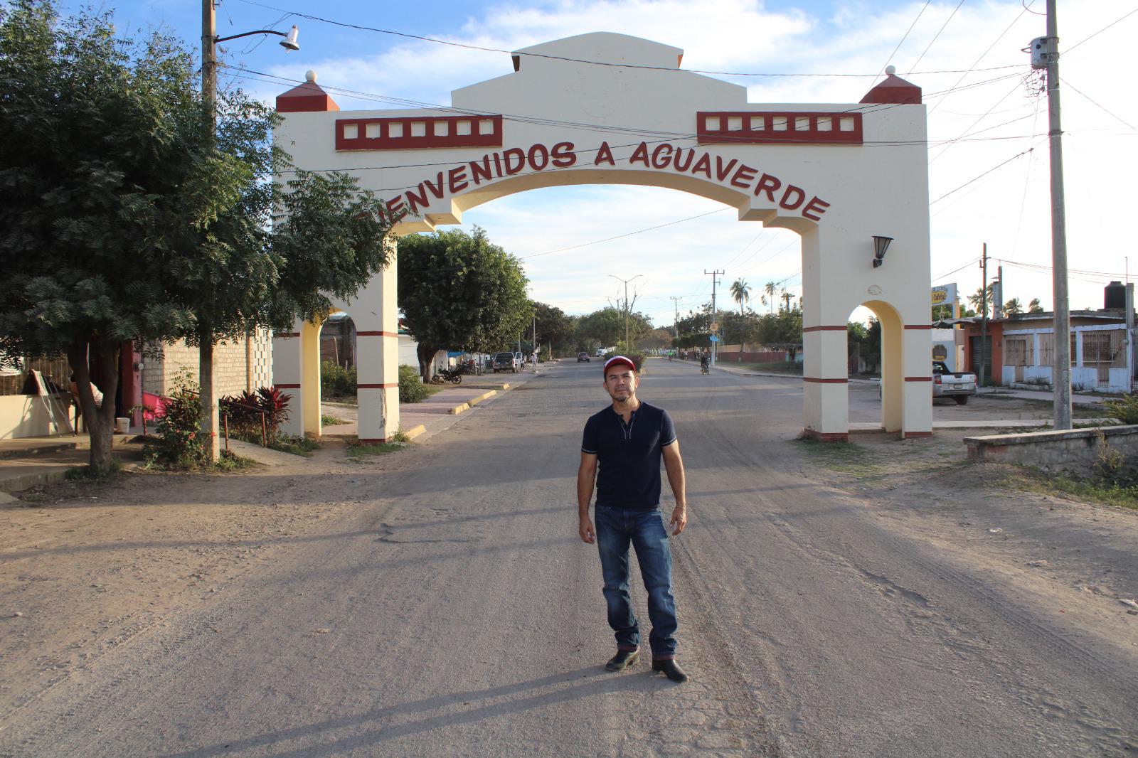 $!Sergio Manuel y su largo recorrido que lo llevó a descubrir que era un talentoso pintor y artista