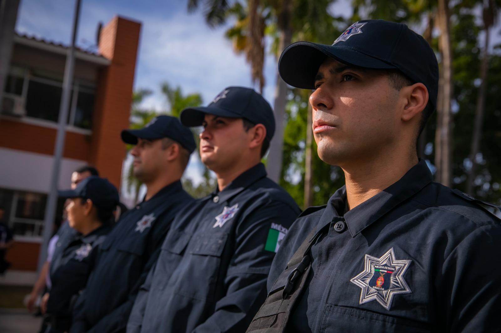 $!Festejan en Culiacán a los policías estatales en su día