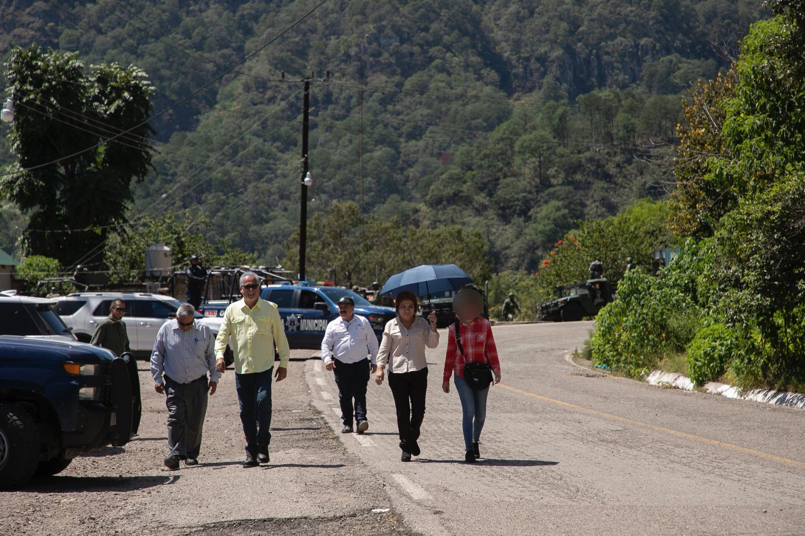 $!Distribuye Gobierno estatal apoyo a comunidades serranas de Concordia afectadas por violencia