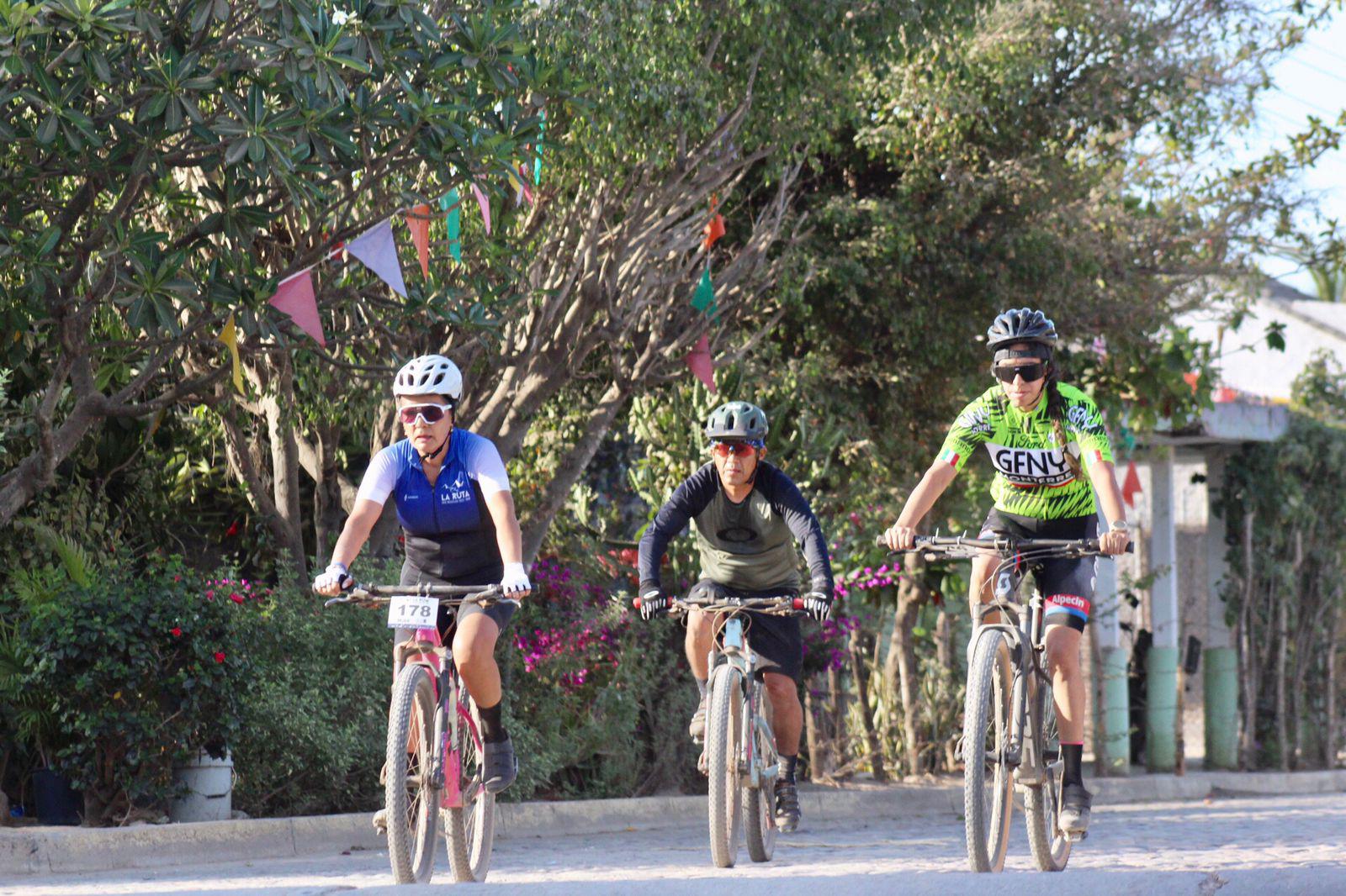 $!Borbón e Ibáñez conquistan La Ruta MTB Mazatlán