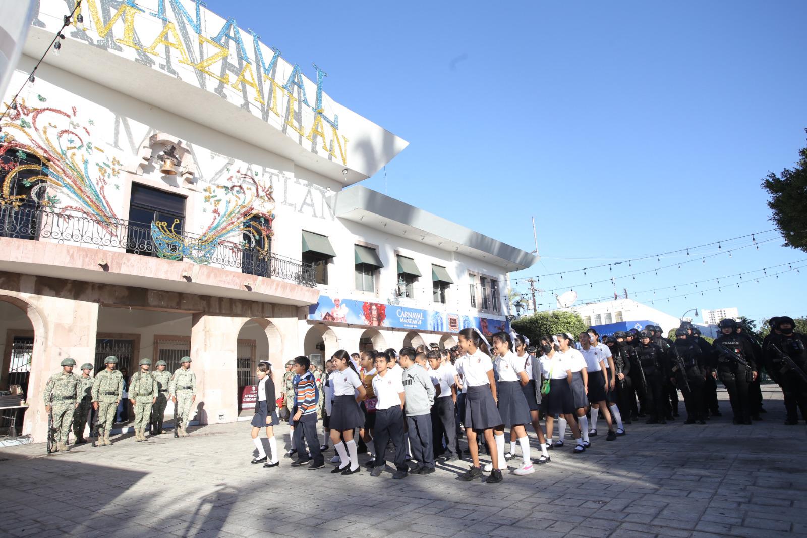 $!Conmemoran en Mazatlán el 107 aniversario de la Promulgación de la Constitución de 1917