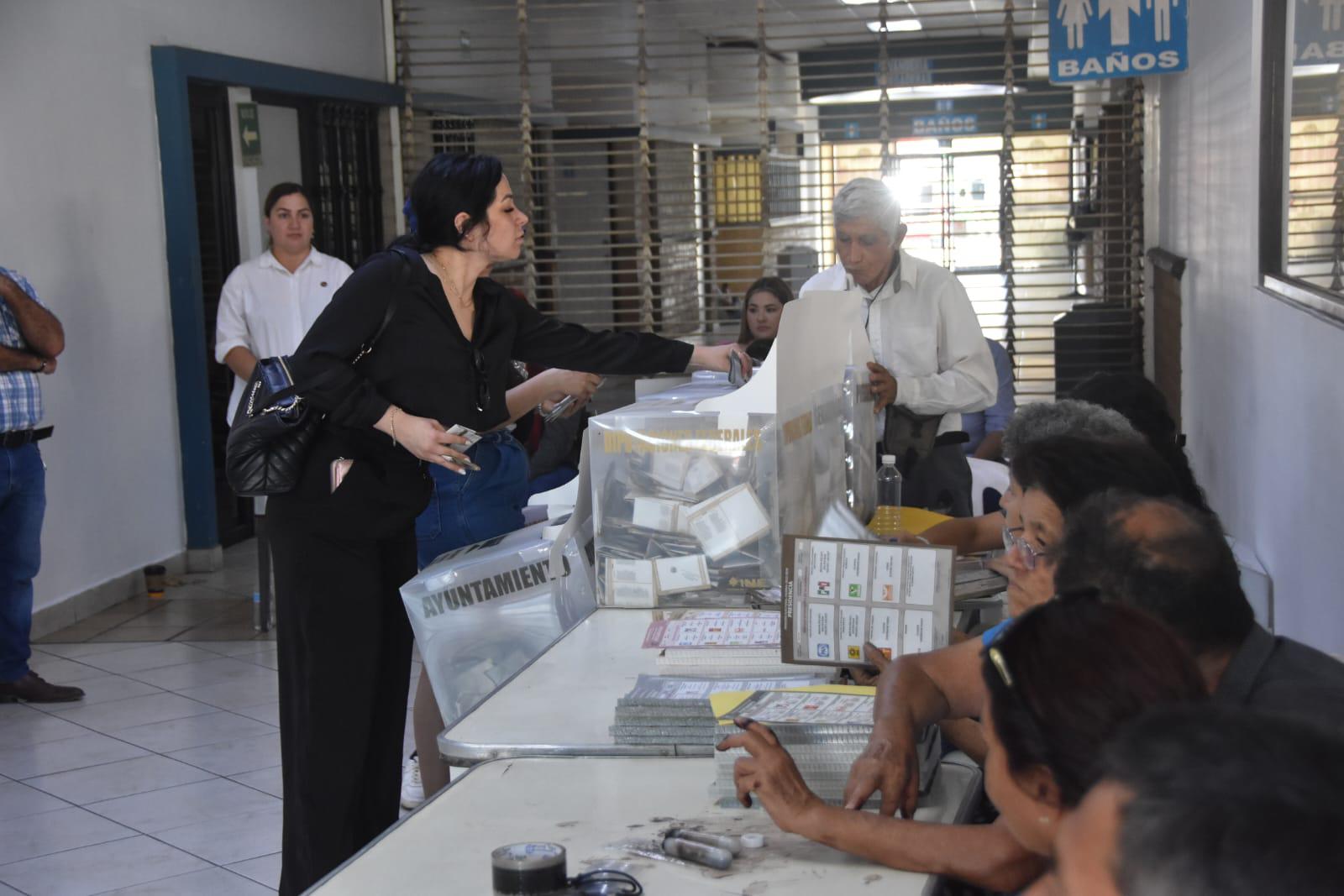 $!Reportan participación activa y fluida en casillas especiales de Los Mochis