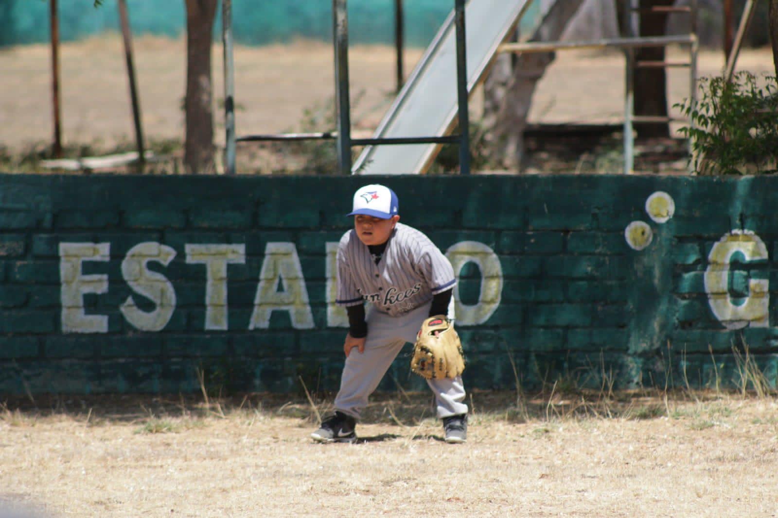 $!Emocionantes juegos viven en Liga de Beisbol Pelikanos