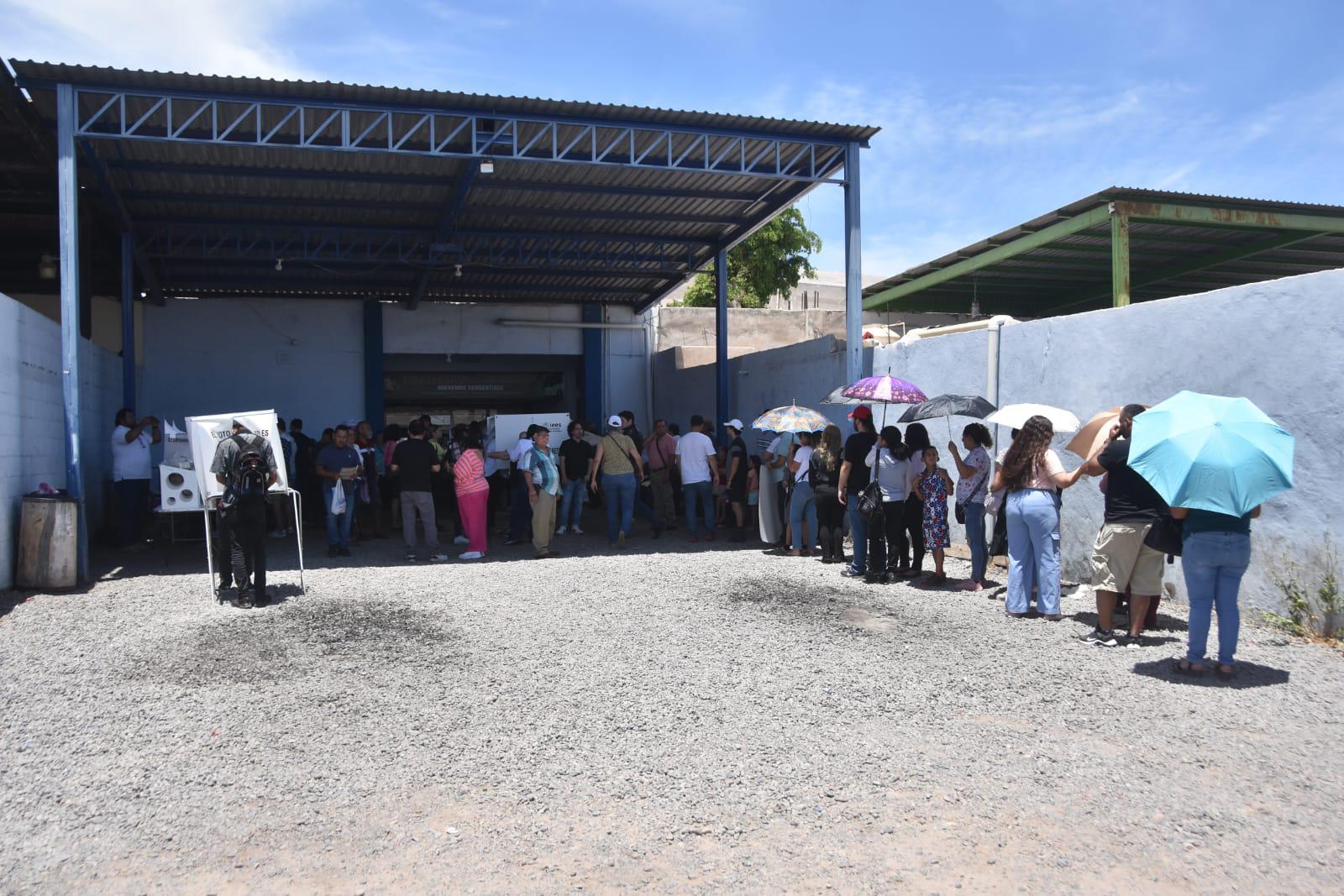 $!Reportan participación activa y fluida en casillas especiales de Los Mochis