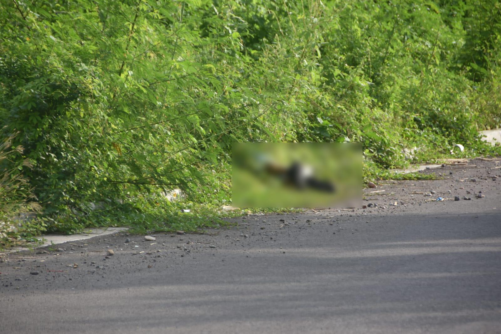 $!Hallan a hombre asesinado a balazos por una de las calles de Montebello, en Culiacán