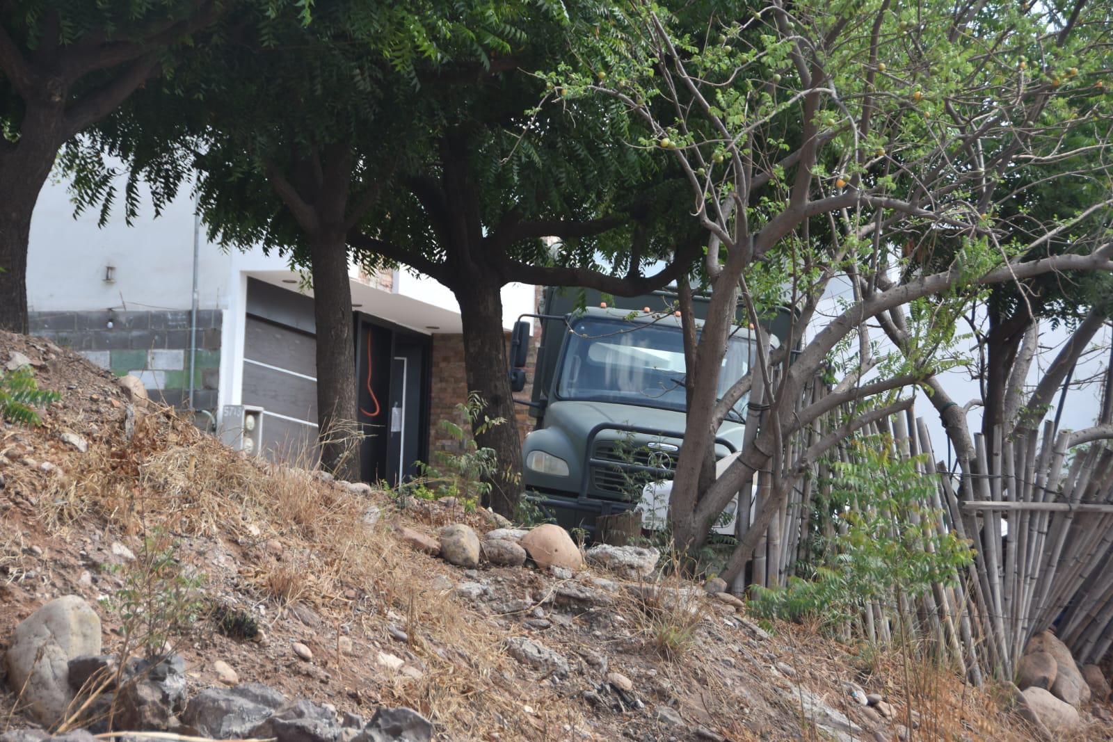 $!Fuerzas federales cercan propiedad en Infonavit Barrancos, en Culiacán