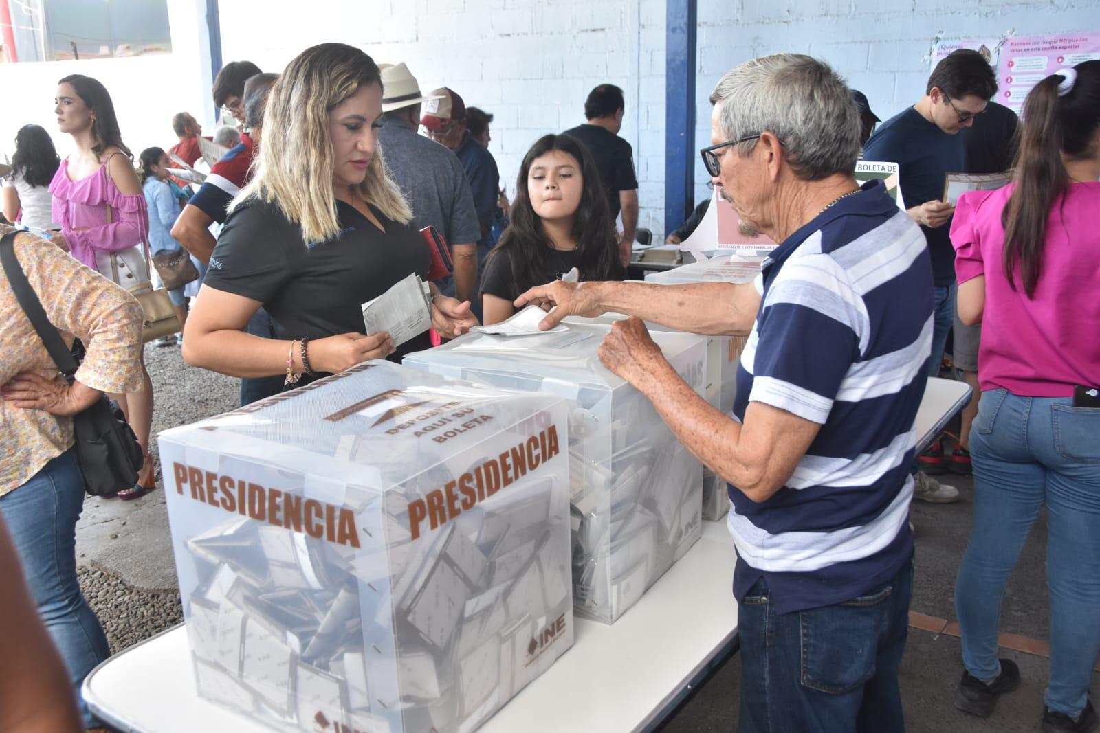 $!Reportan participación activa y fluida en casillas especiales de Los Mochis