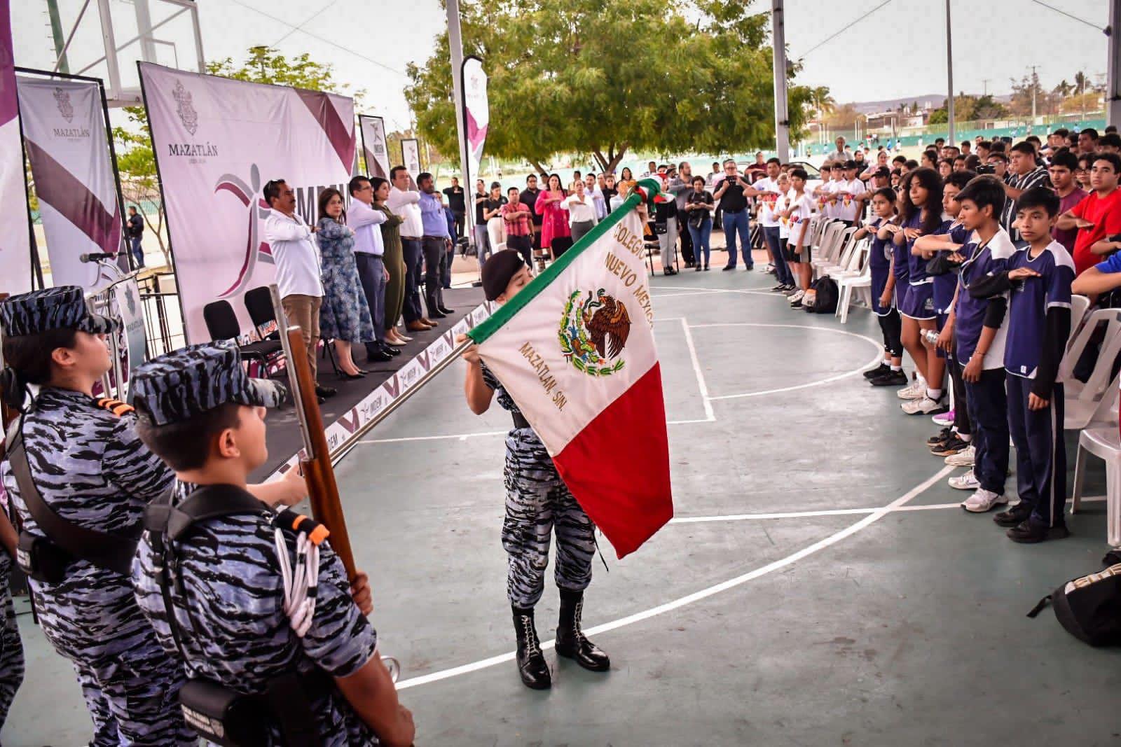 $!Dan banderazo de arranque a la Olimpiada Deportiva Estudiantil 2023