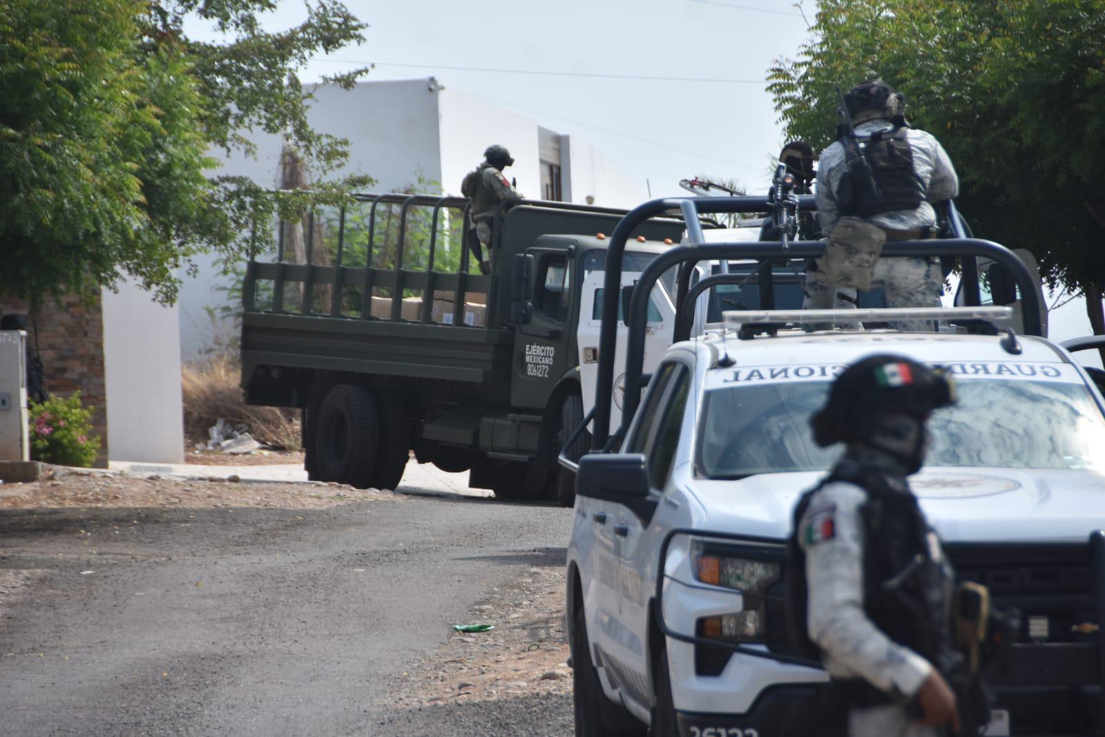 $!Fuerzas federales cercan propiedad en Infonavit Barrancos, en Culiacán