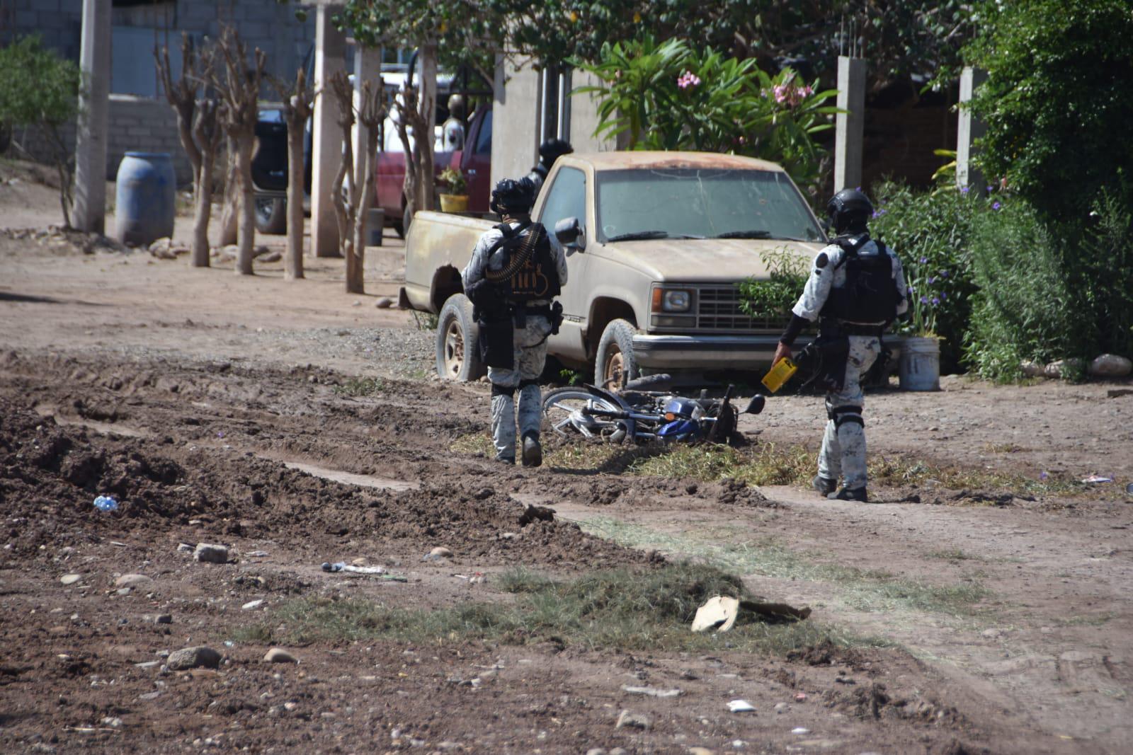 $!Suman 9 horas de operativo en Sánchez Celis, Eldorado; hay niños desaparecidos y personas sin vida