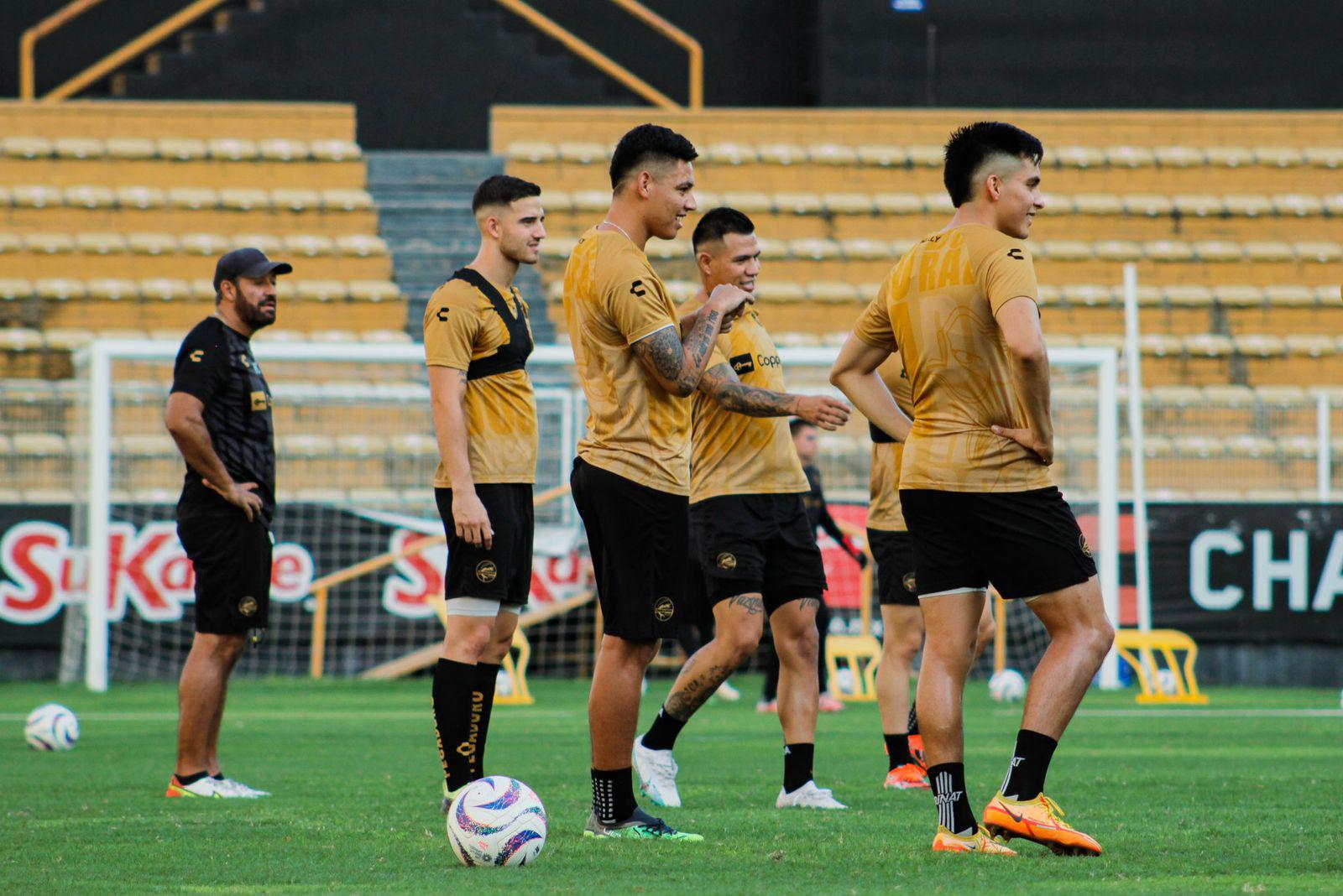 $!Dorados sale por su tercer triunfo al hilo