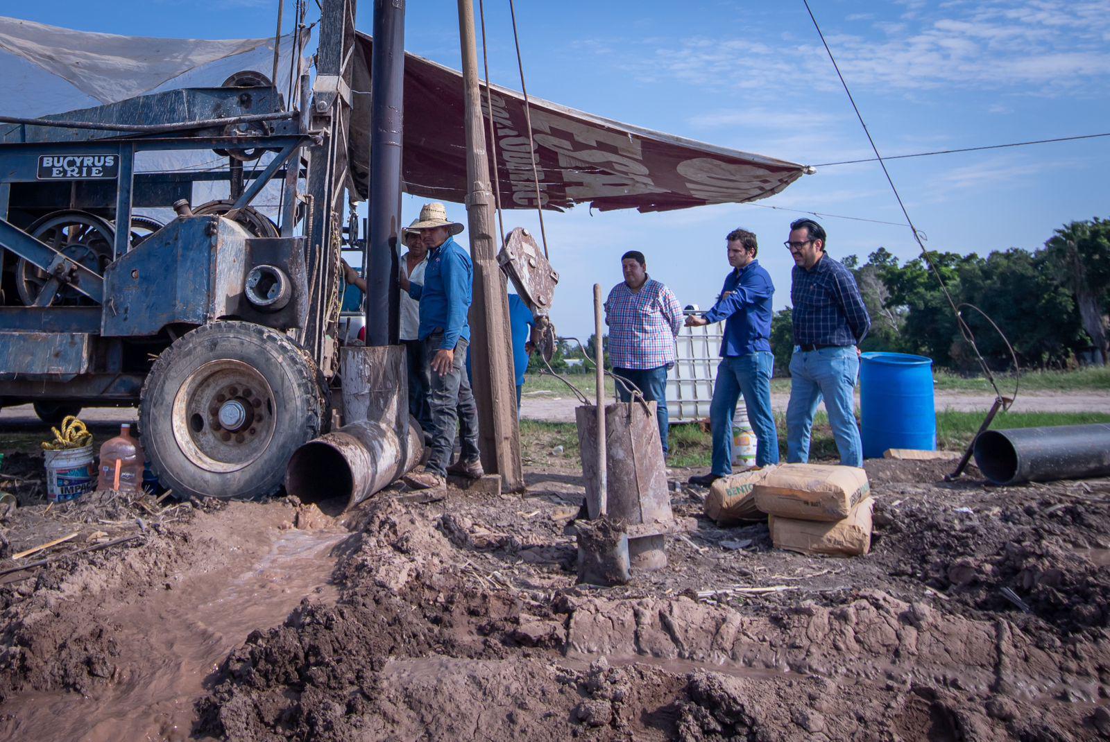 $!Anuncia Alcalde de Culiacán que hallaron fuente de agua en Bachigualatito