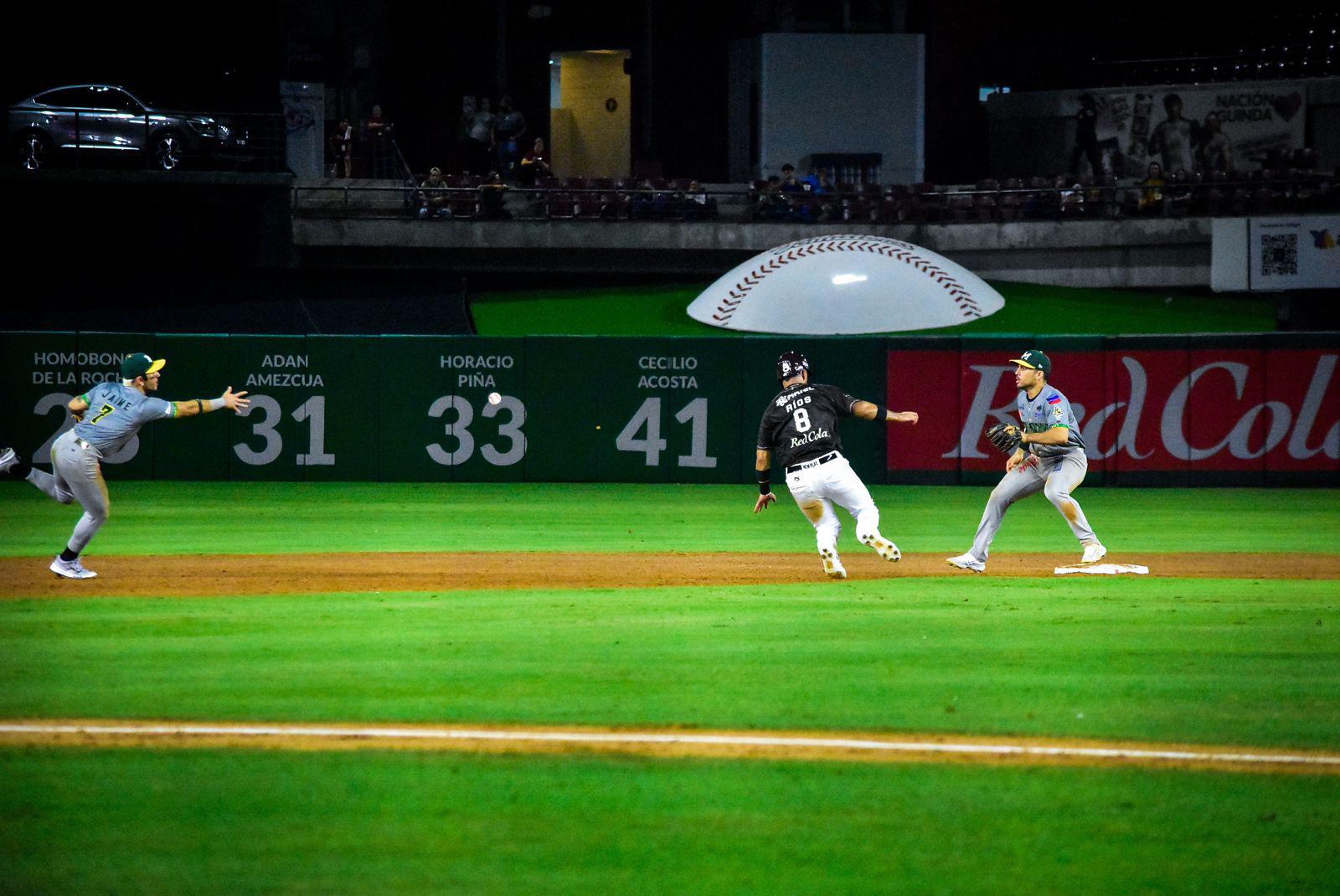 $!Cañeros de Los Mochis iguala la Serie Rosa en Culiacán