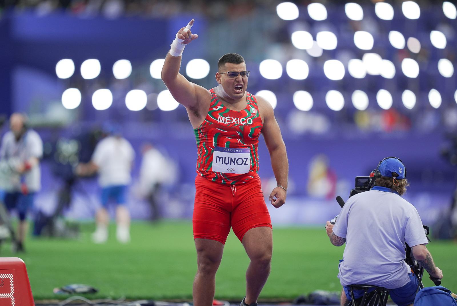 $!Mexicano Uziel Muñoz avanza a la final de impulso de bala en París 2024