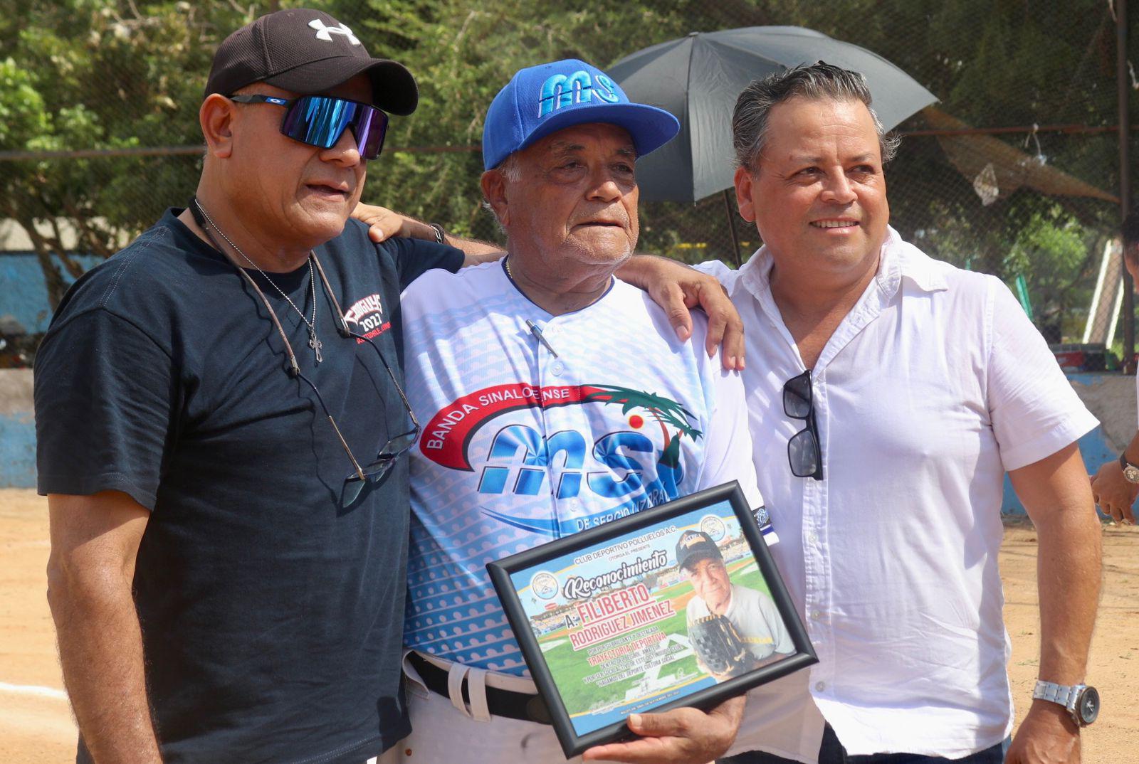 $!Inauguran con éxito Liga Dominical de Beisbol del Club Deportivo Polluelos