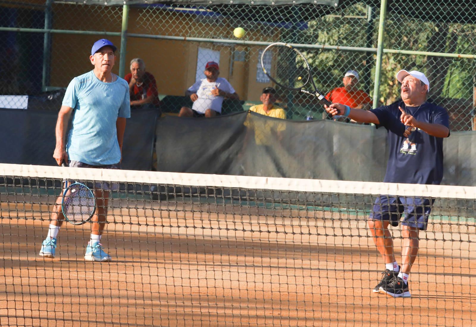 $!Se mantienen las acciones en el Torneo de Tenis Copa Carnaval