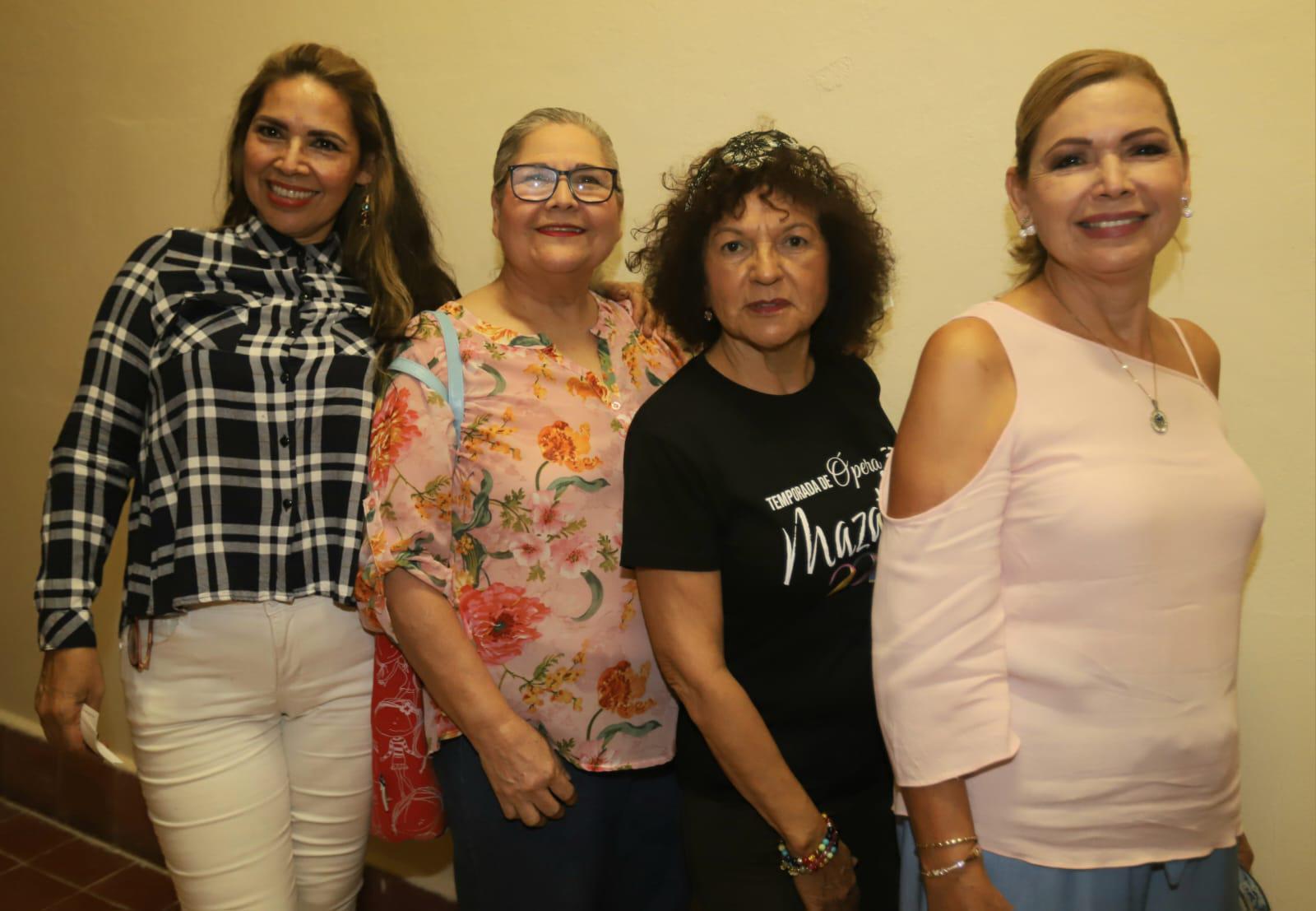 $!Rocío Álvarez, Rosa María Laborin, Alma Álvarez y Lety López.