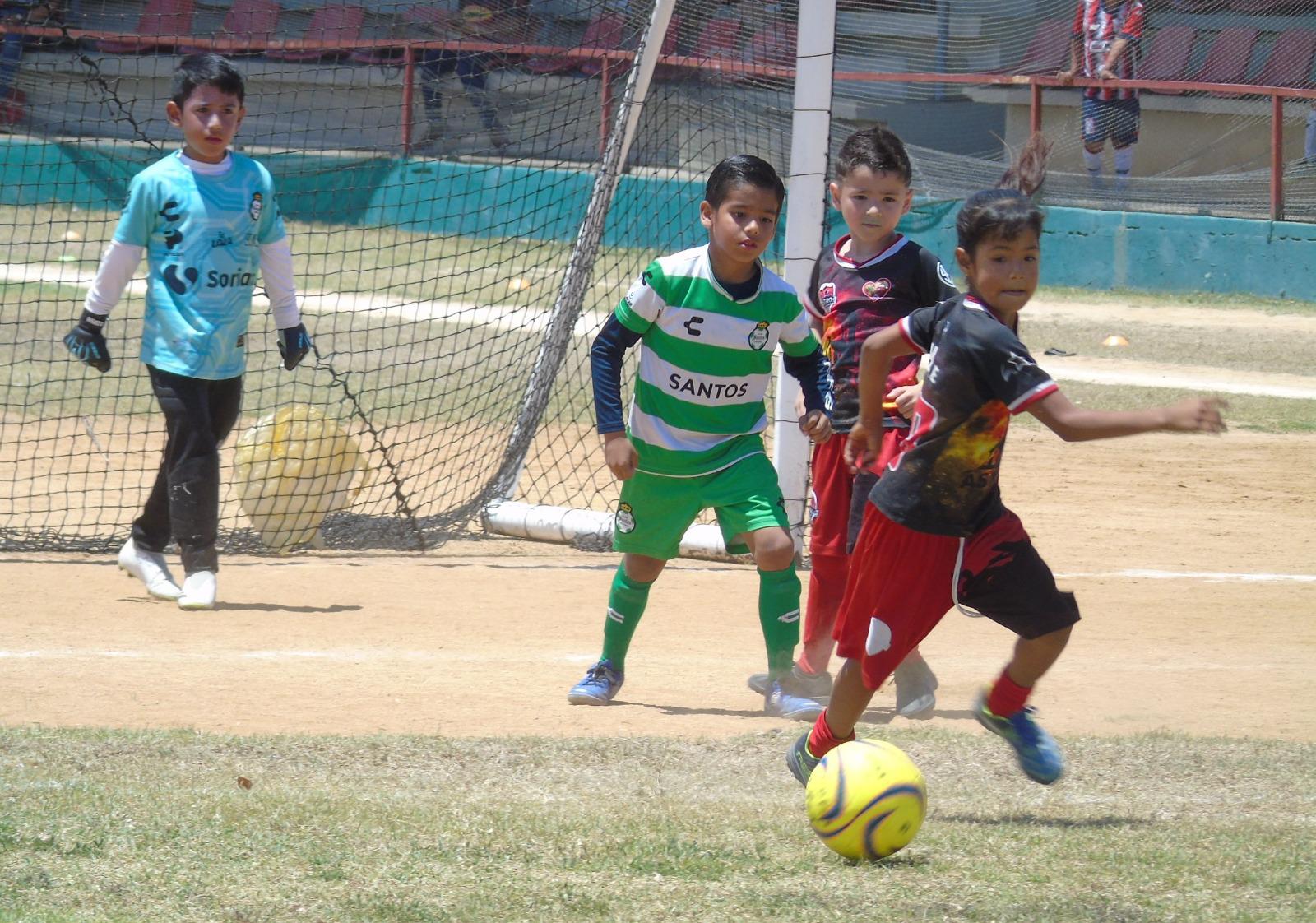 $!Equipos mazatlecos se meten a semifinales en Copa Mazatlán