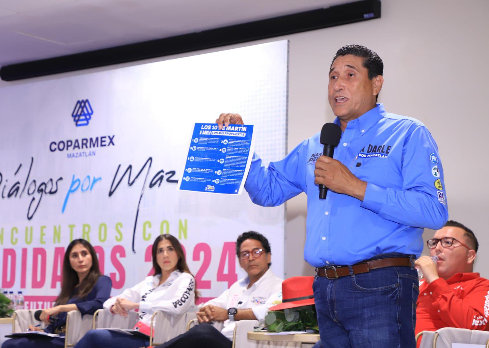 $!Candidatos de la coalición Fuerza y Corazón por México presentan propuestas ante empresarios en Mazatlán