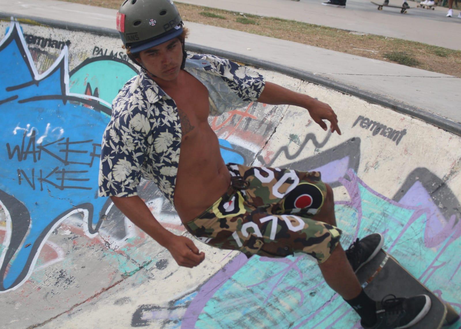 $!Cientos de patinadores celebran en Mazatlán el Go Skateboarding Day