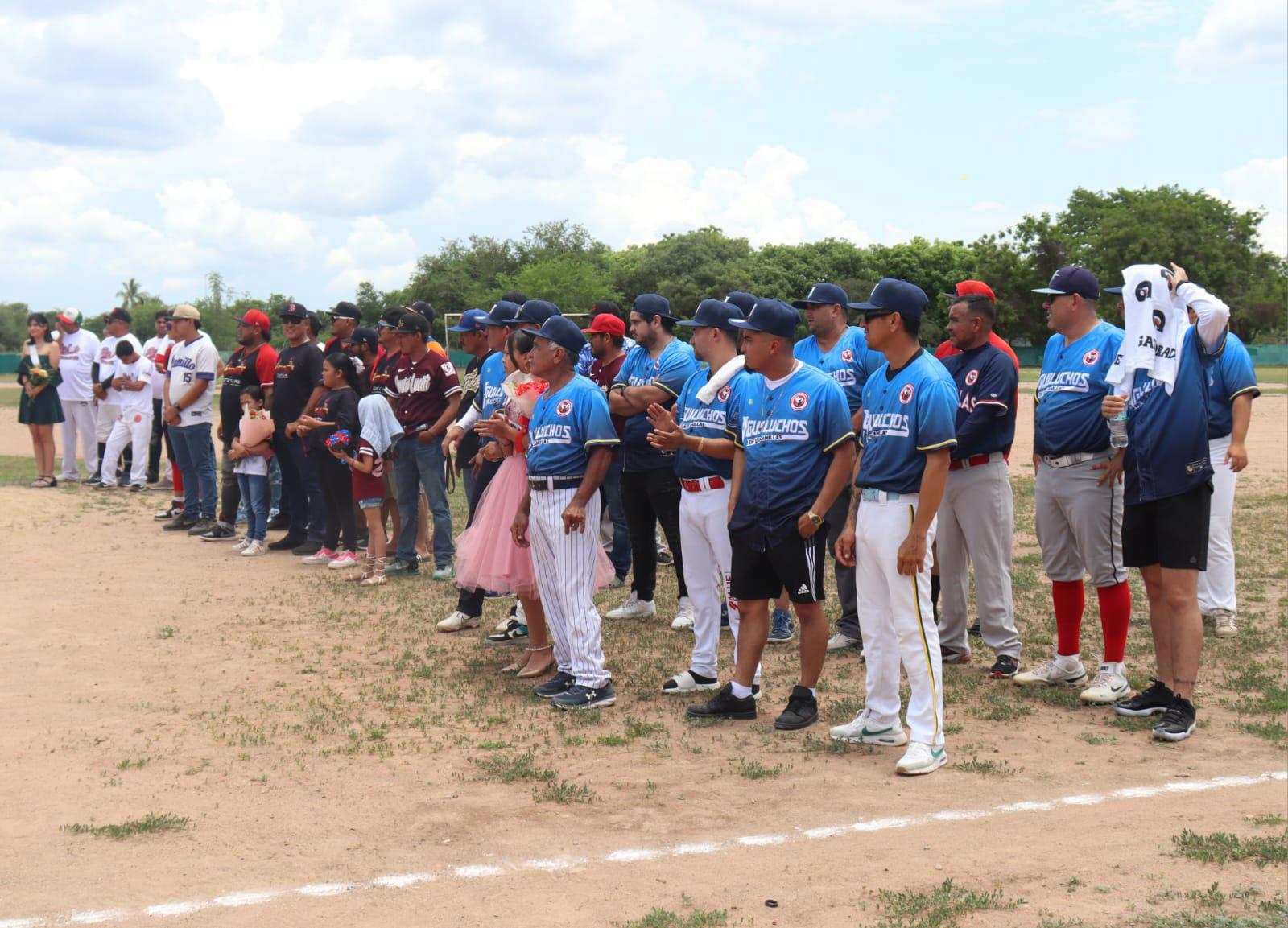 $!Viven emotivo playball en la Liga Campesina Río Presidio de Verano