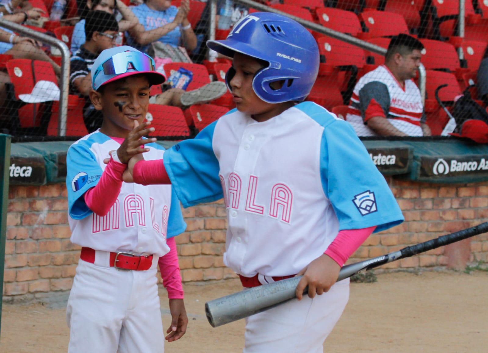 $!Panteras desgarran a Medias Rotas en el Mazatlán Baseball Tournament