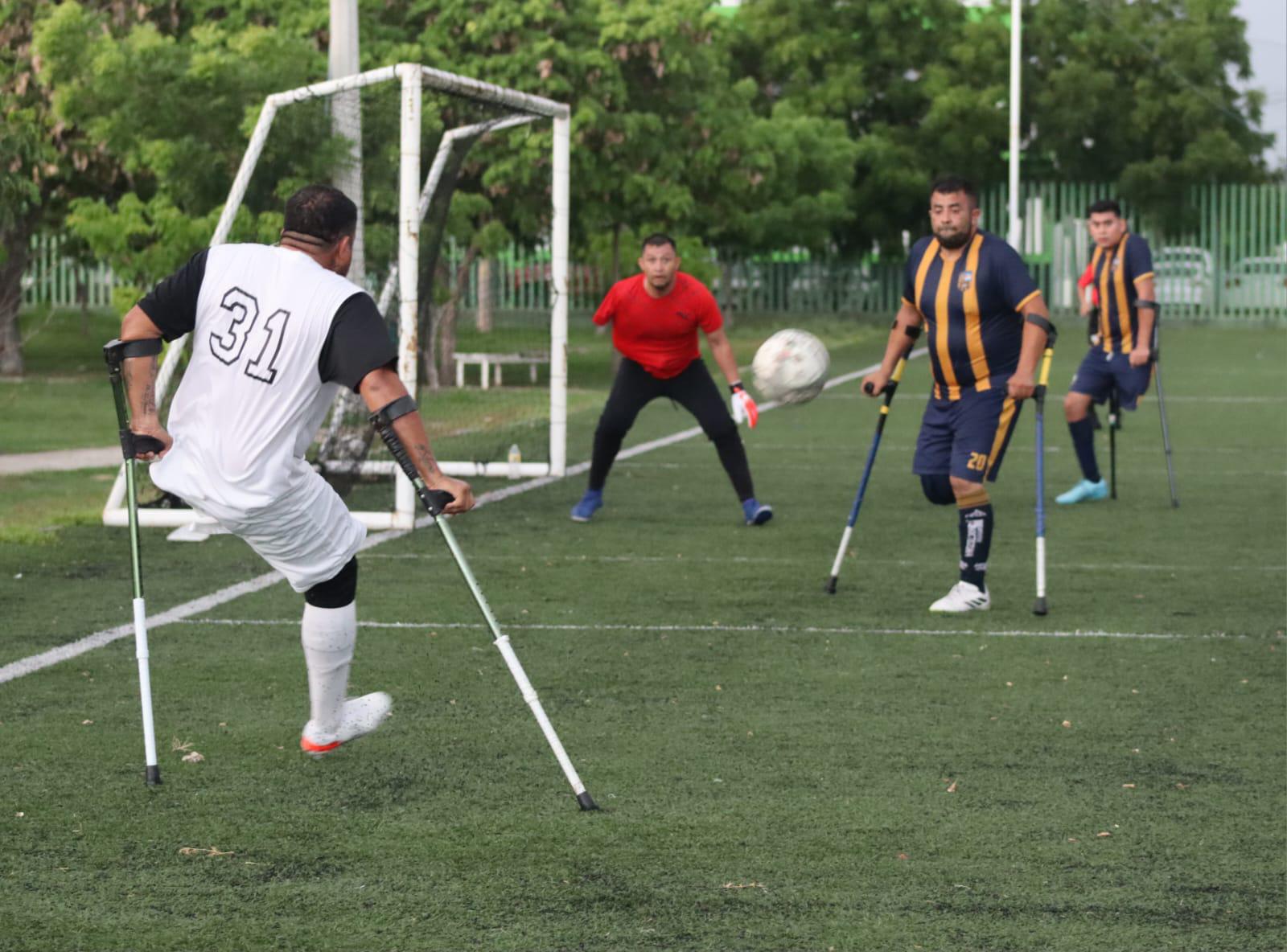 $!Golea Zorros de Sinaloa en su regreso a la Liga de Futbol para Amputados