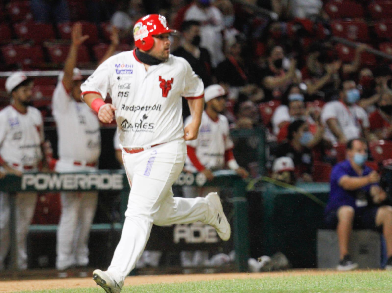 $!Venados de Mazatlán cobra desquite ante Tomateros de Culiacán