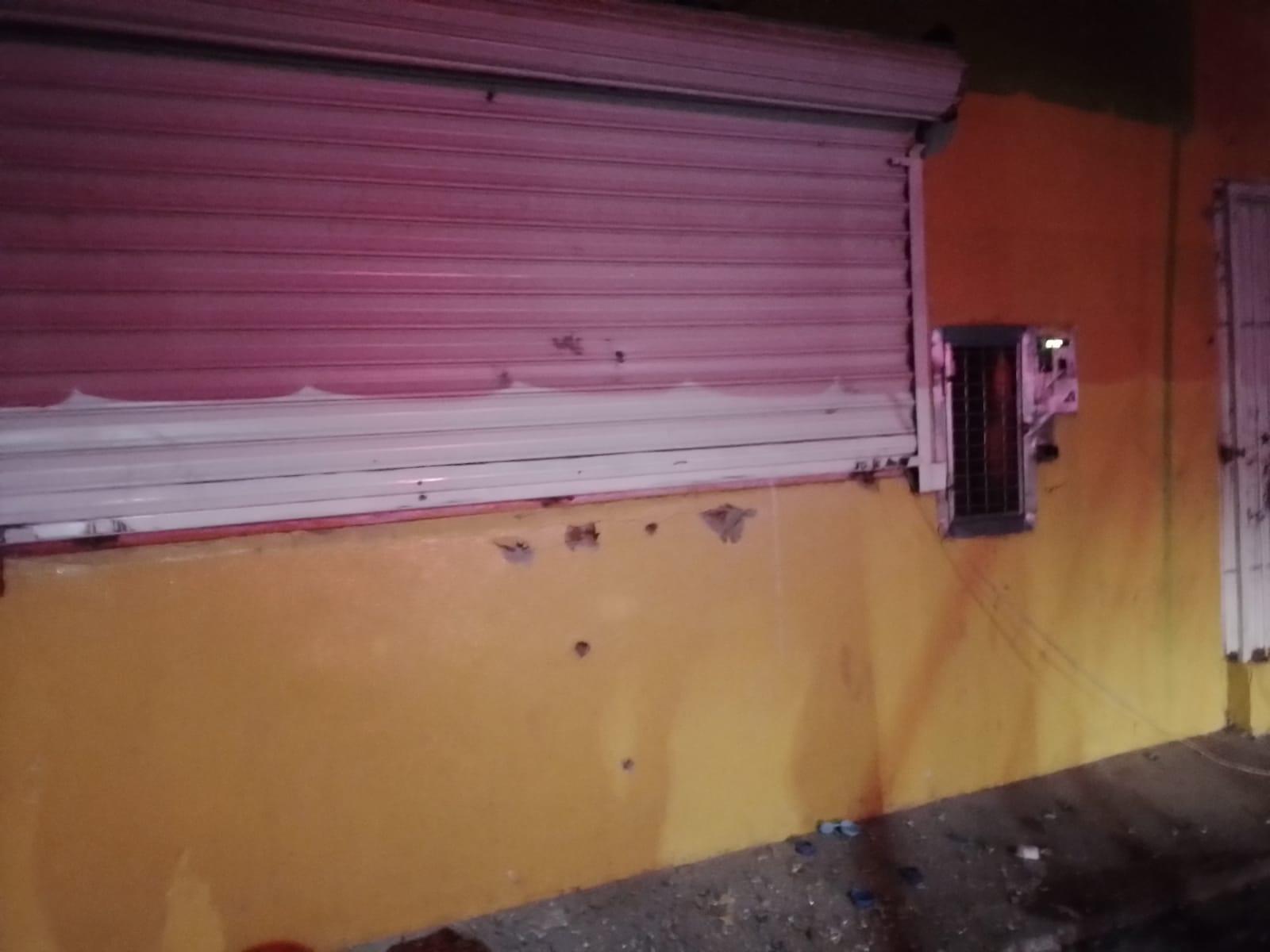 $!Balacera en la colonia El Diez, en Culiacán, deja un hombre asesinado y tres mujeres heridas