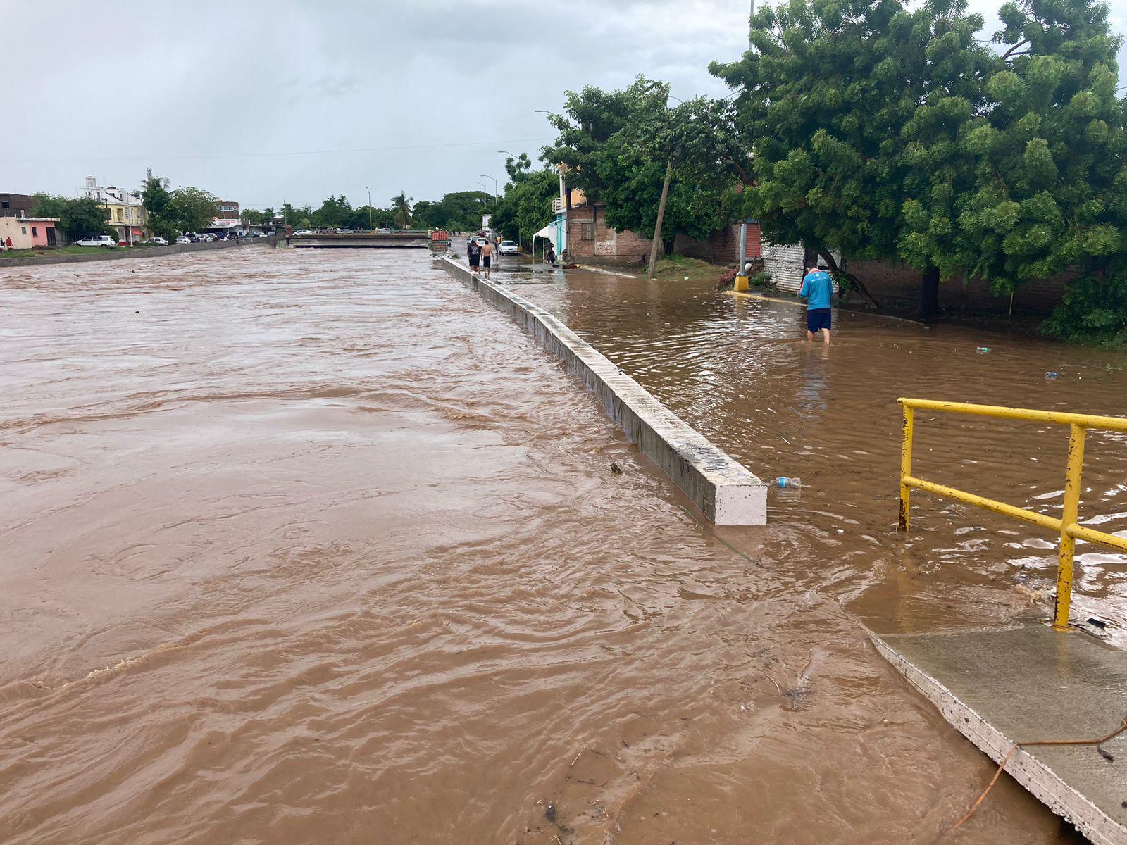 $!Hay 211 colonias en Mazatlán en riesgo por inundaciones esta temporada de lluvias: Conselva