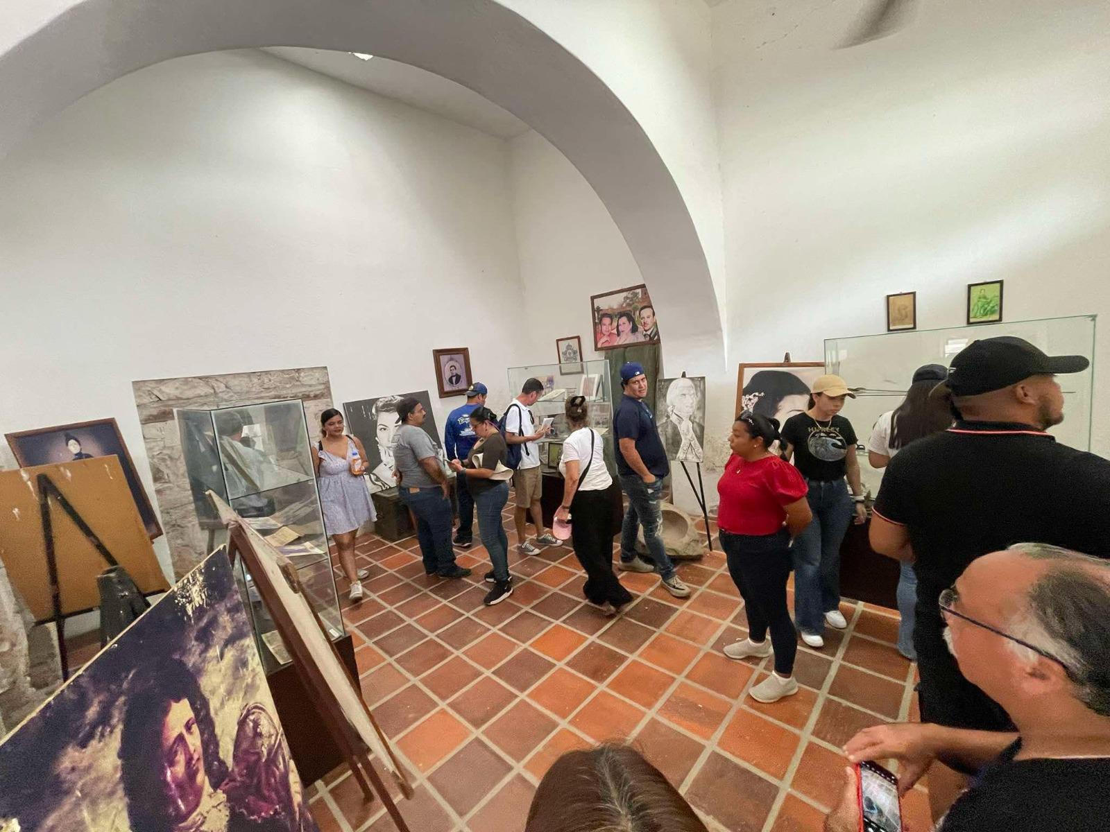 $!Grupo de guías de turistas visitan El Rosario, Pueblo Mágico, para certificarse